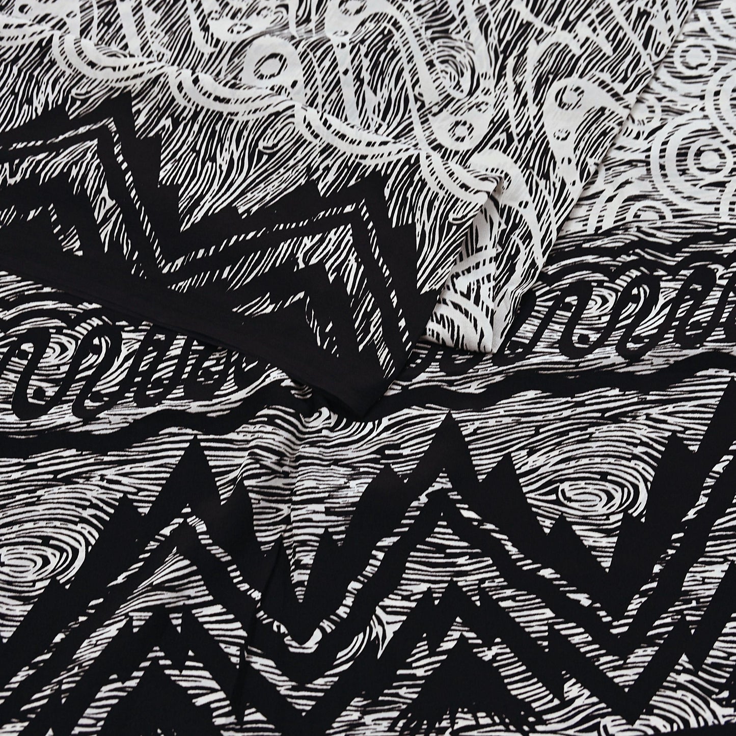 Indian Vintage Black & white Pure Crepe Silk Saree Abstrct Print 5 Yards Soft Sewing Fabric for Dressmaking, Quilting, Crafting Upcycling