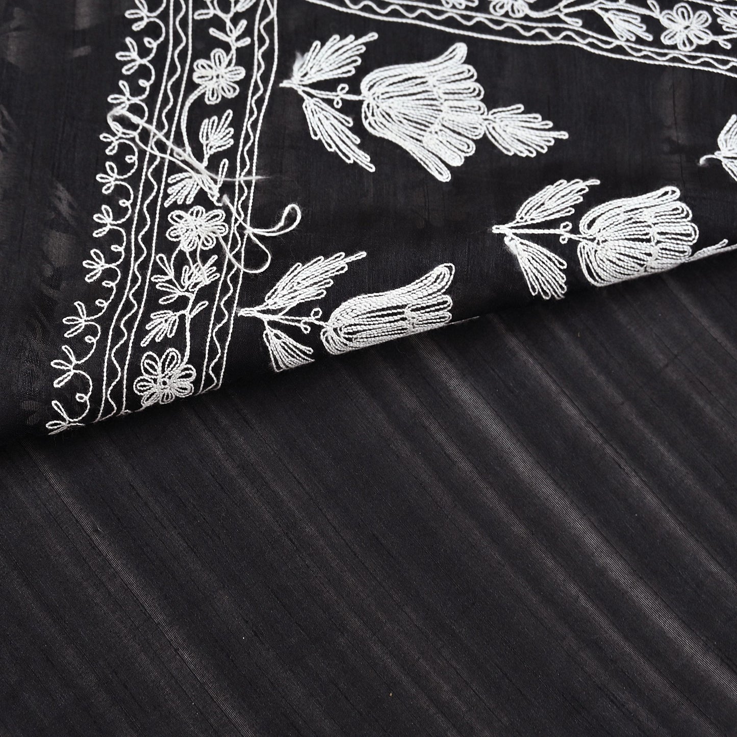 Indian Vintage Sari Black Chanderi Hand Embroidered Ari Work Sarees Fabric 6Yd Sewing Soft Dress making For Crafting Bollywood Saree