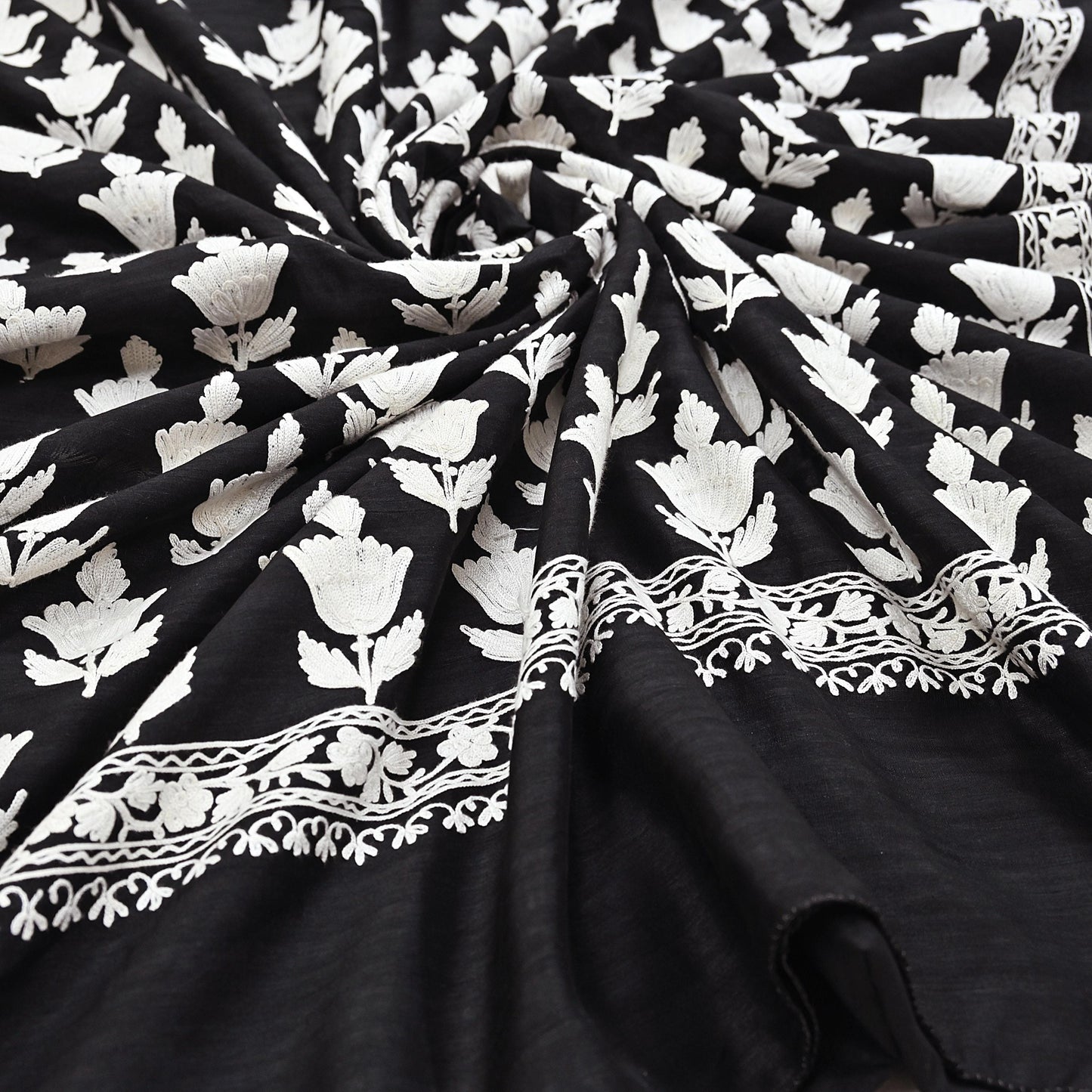 Indian Vintage Sari Black Chanderi Hand Embroidered Ari Work Sarees Fabric 6Yd Sewing Soft Dress making For Crafting Bollywood Saree