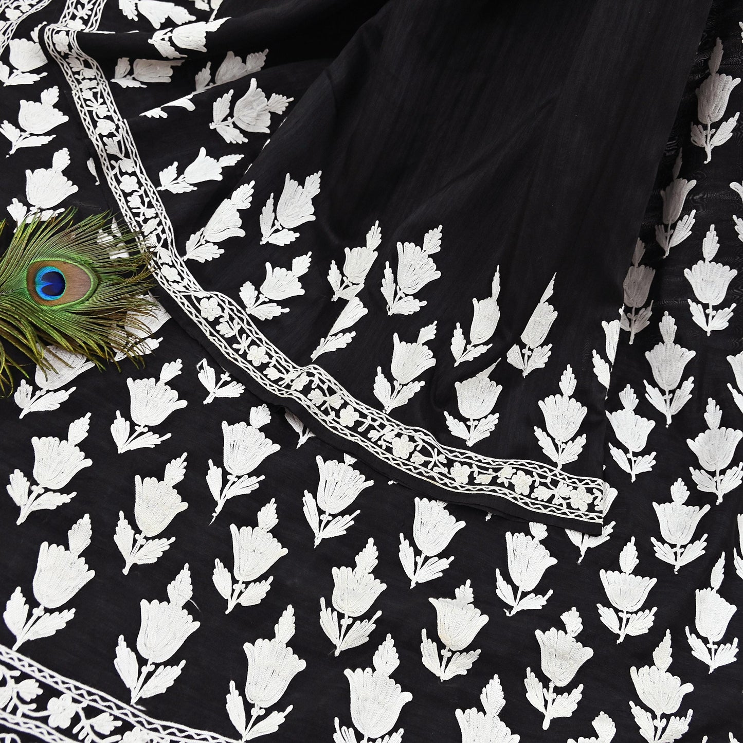 Indian Vintage Sari Black Chanderi Hand Embroidered Ari Work Sarees Fabric 6Yd Sewing Soft Dress making For Crafting Bollywood Saree