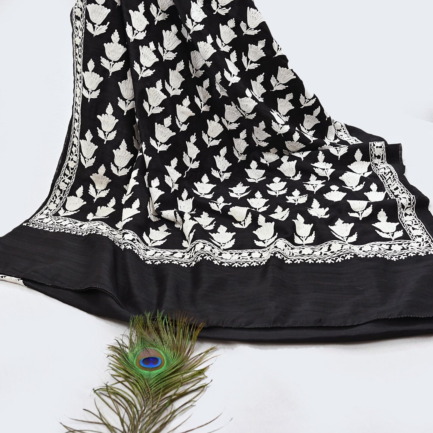 Indian Vintage Sari Black Chanderi Hand Embroidered Ari Work Sarees Fabric 6Yd Sewing Soft Dress making For Crafting Bollywood Saree