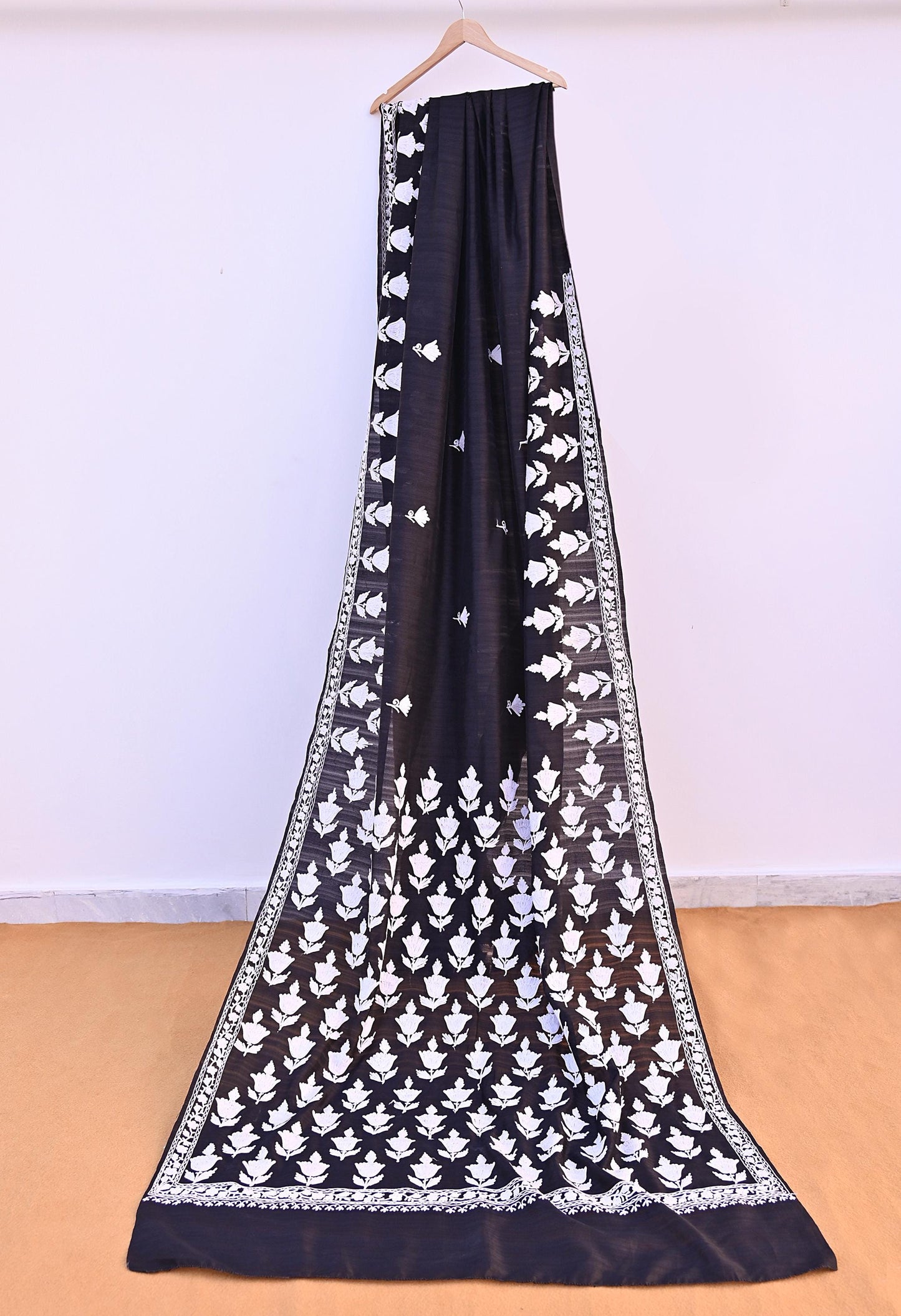 Indian Vintage Sari Black Chanderi Hand Embroidered Ari Work Sarees Fabric 6Yd Sewing Soft Dress making For Crafting Bollywood Saree