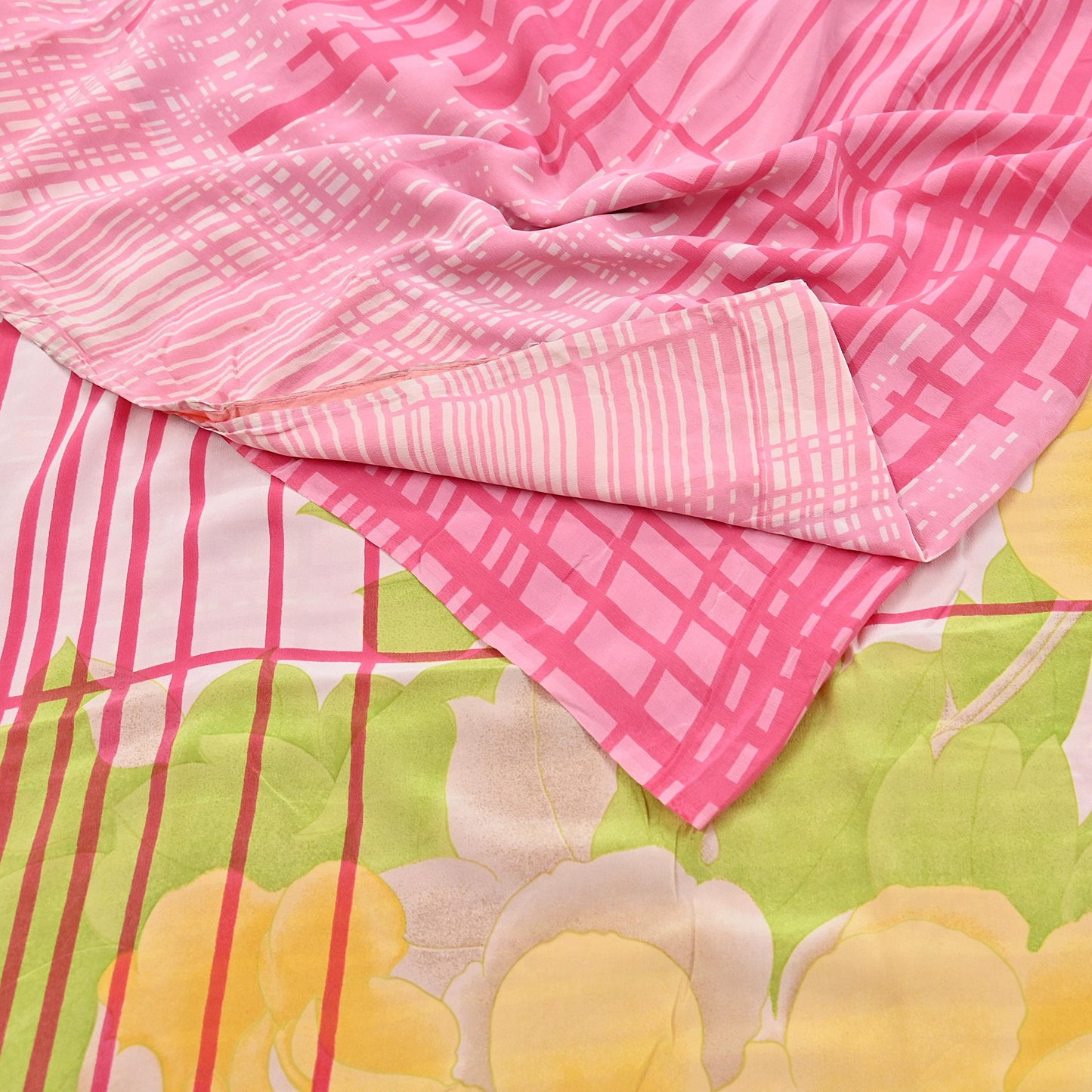 Indian Vintage Pink Pure Crepe Silk Saree Floral Print 5 Yards Soft Sewing Fabric for Dressmaking, Quilting, Crafting Upcycling