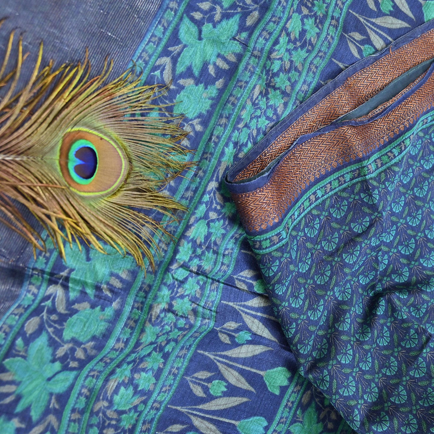 Vintage blue green Wool Saree Indian Pure Woolen Floral Woven Fabric 5 Yard Soft Warm Craft Material for Winter Dressmaking & Sewing