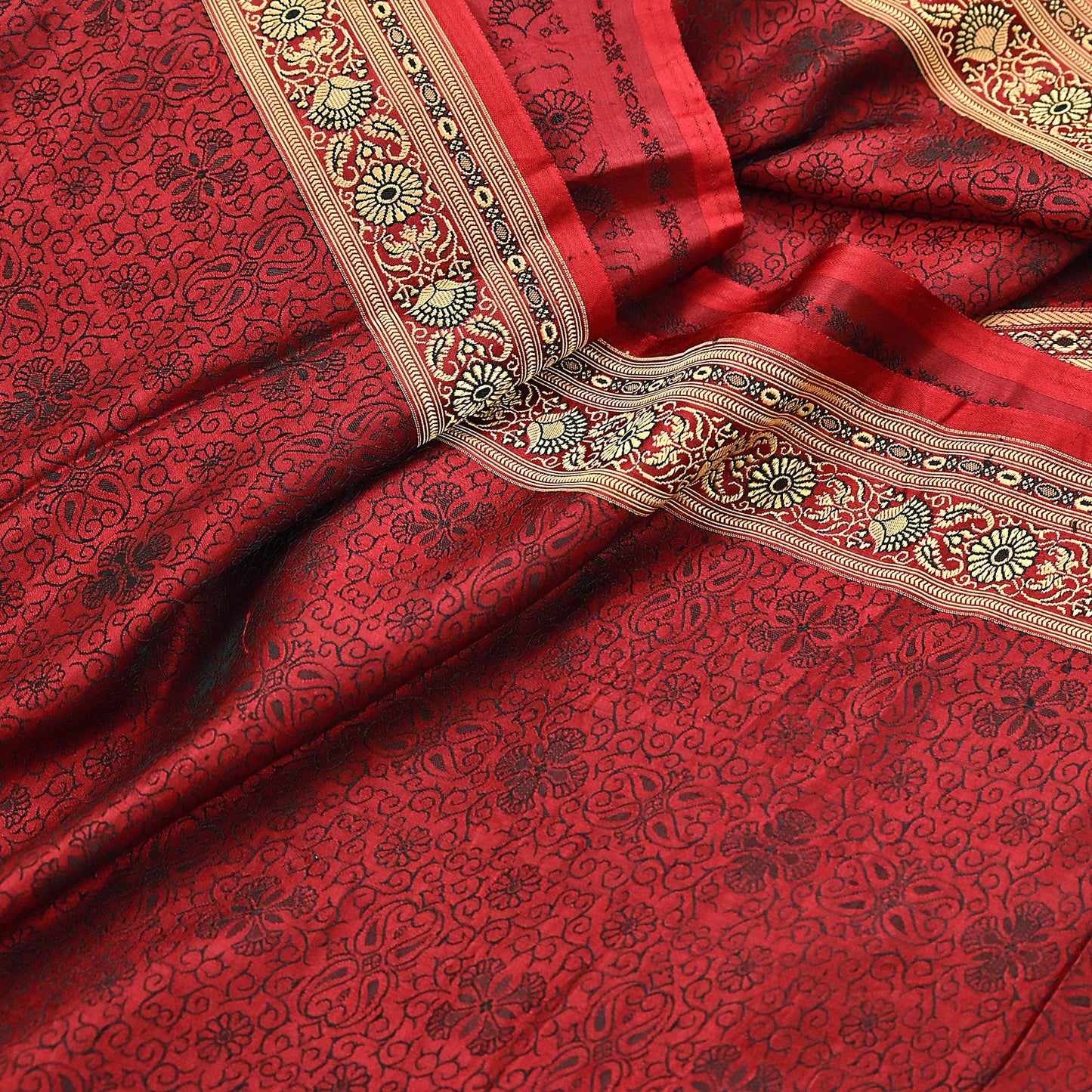 Vintage Maroon Banarasi Silk Saree Pure Satin Silk Handwoven Tanchoi Fabric with Floral Weave 5 Yard Dressmaking Craft Material