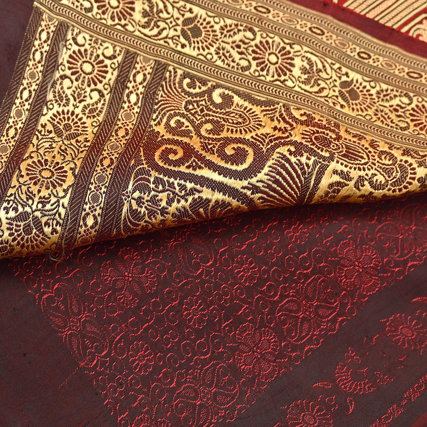 Vintage Maroon Banarasi Silk Saree Pure Satin Silk Handwoven Tanchoi Fabric with Floral Weave 5 Yard Dressmaking Craft Material