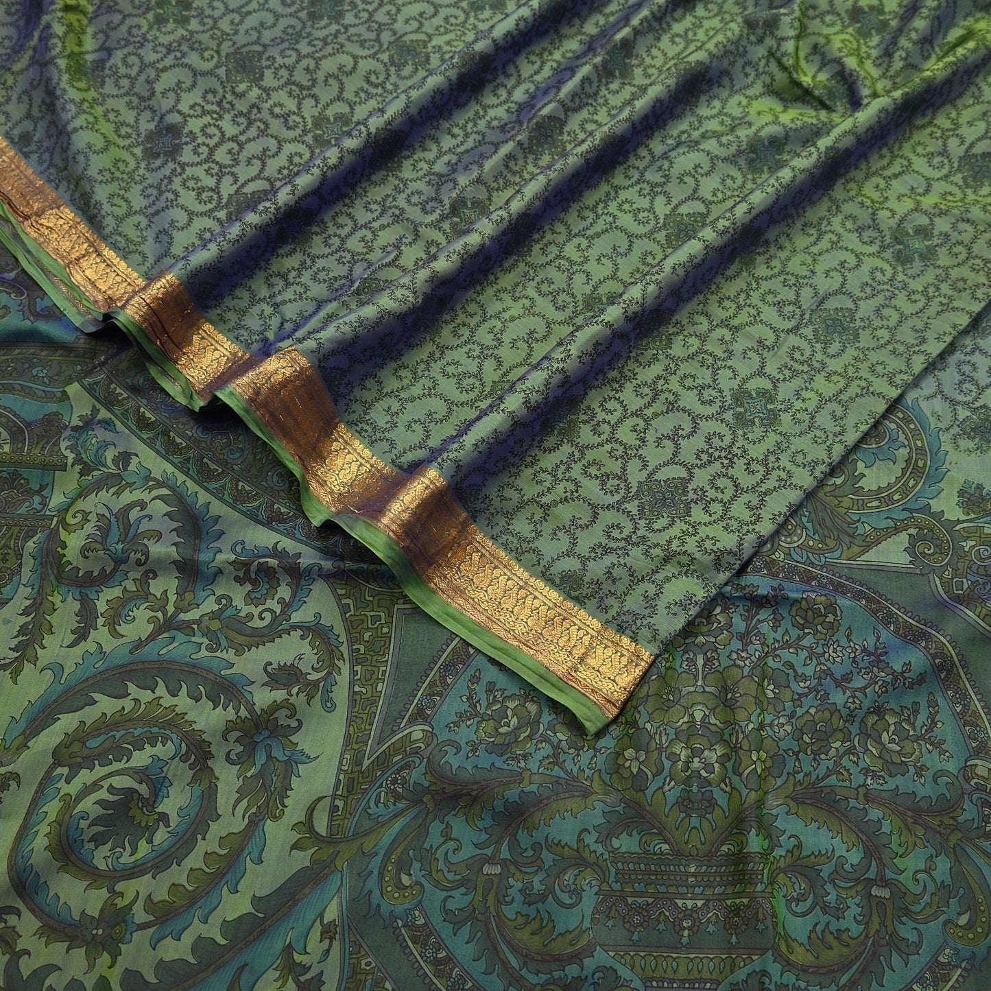 Vintage Green Pure Silk Saree Indian Printed Silk Fabric 5 Yards Boho Craft Material for Sewing, Quilting, Dressmaking, Upcycling