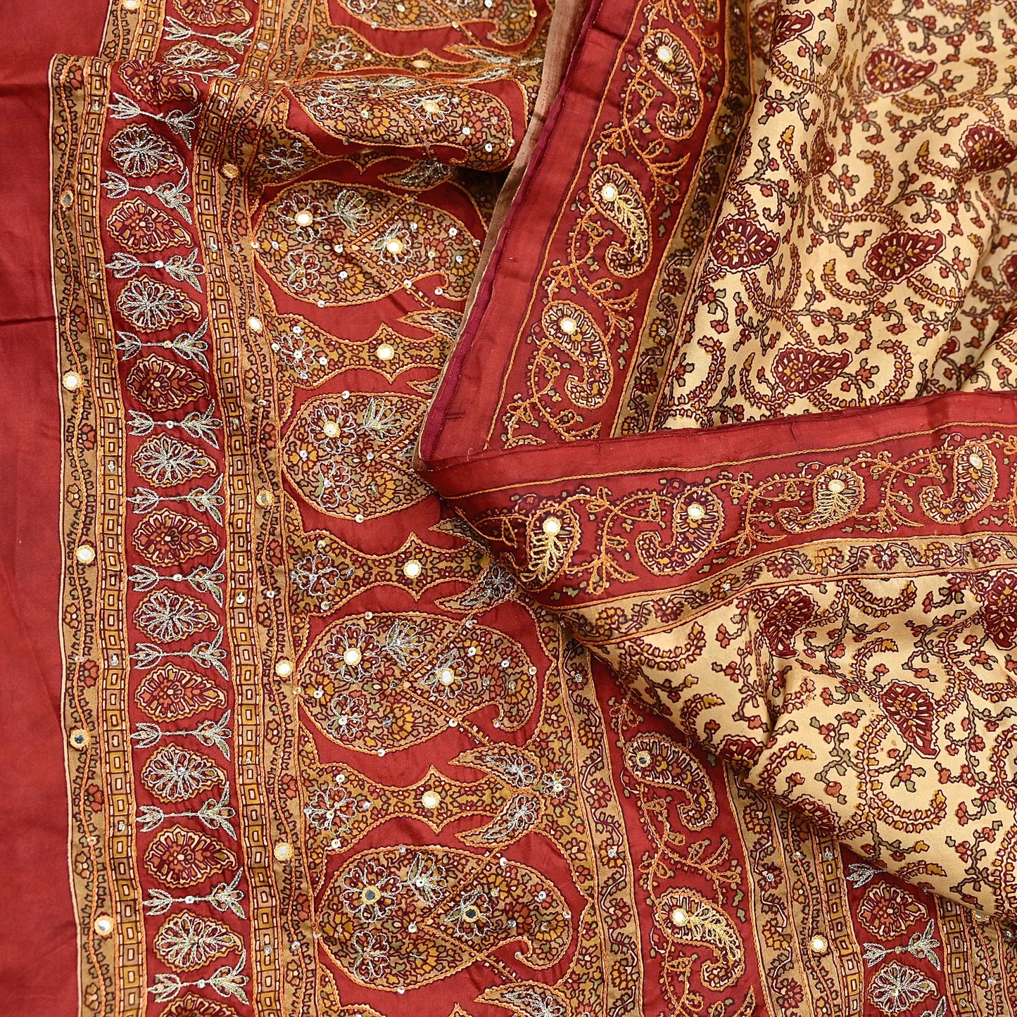 Indian Pre-Owned Sari Rusty & Beige Pure Crepe Silk Pre-owned Hand Embroidered Ritu Kumar Designer Sarees Fabric 5Yd Ethnic