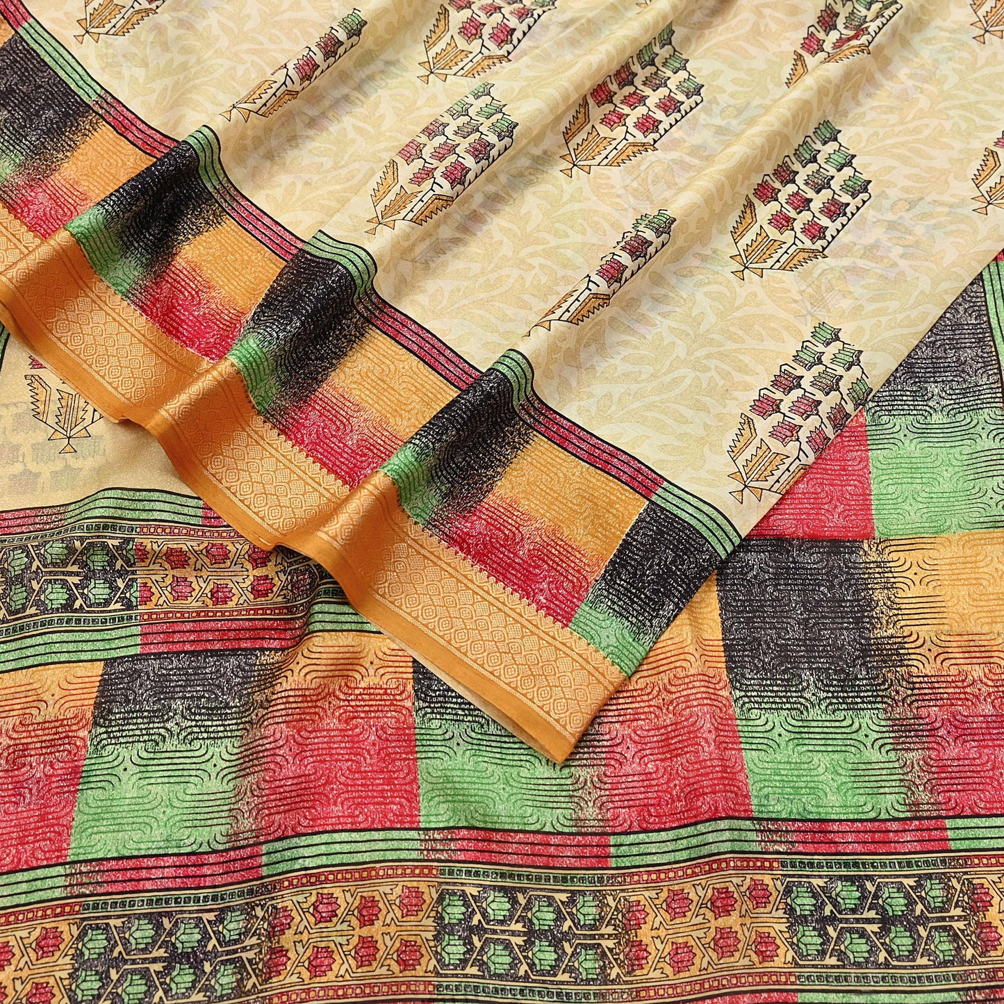 Vintage Sari Beige Pure Silk Printed Saree Fabric 5yard Sewing Soft Dress Designing for Crafting Quilting Upcycle Soft Border