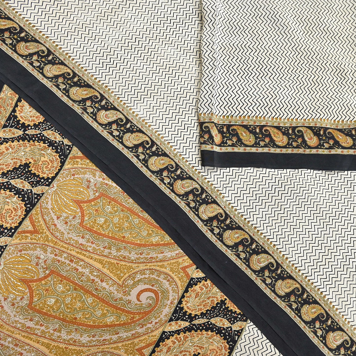 Indian Vintage Sari Ivory & black Pure Crepe Silk Printed Saree 5yard Sewing Quilting Floral Soft Craft Fabric Wrap