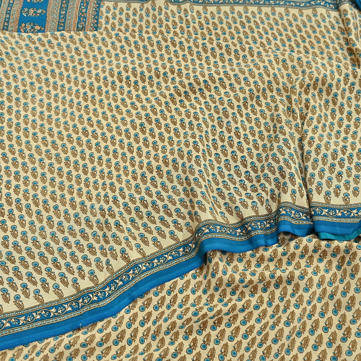 Indian Vintage blue & Beige Pure Crepe Silk Saree Floral Print 5 Yards Soft Sewing Fabric for Dressmaking, Quilting, Crafting Upcycling