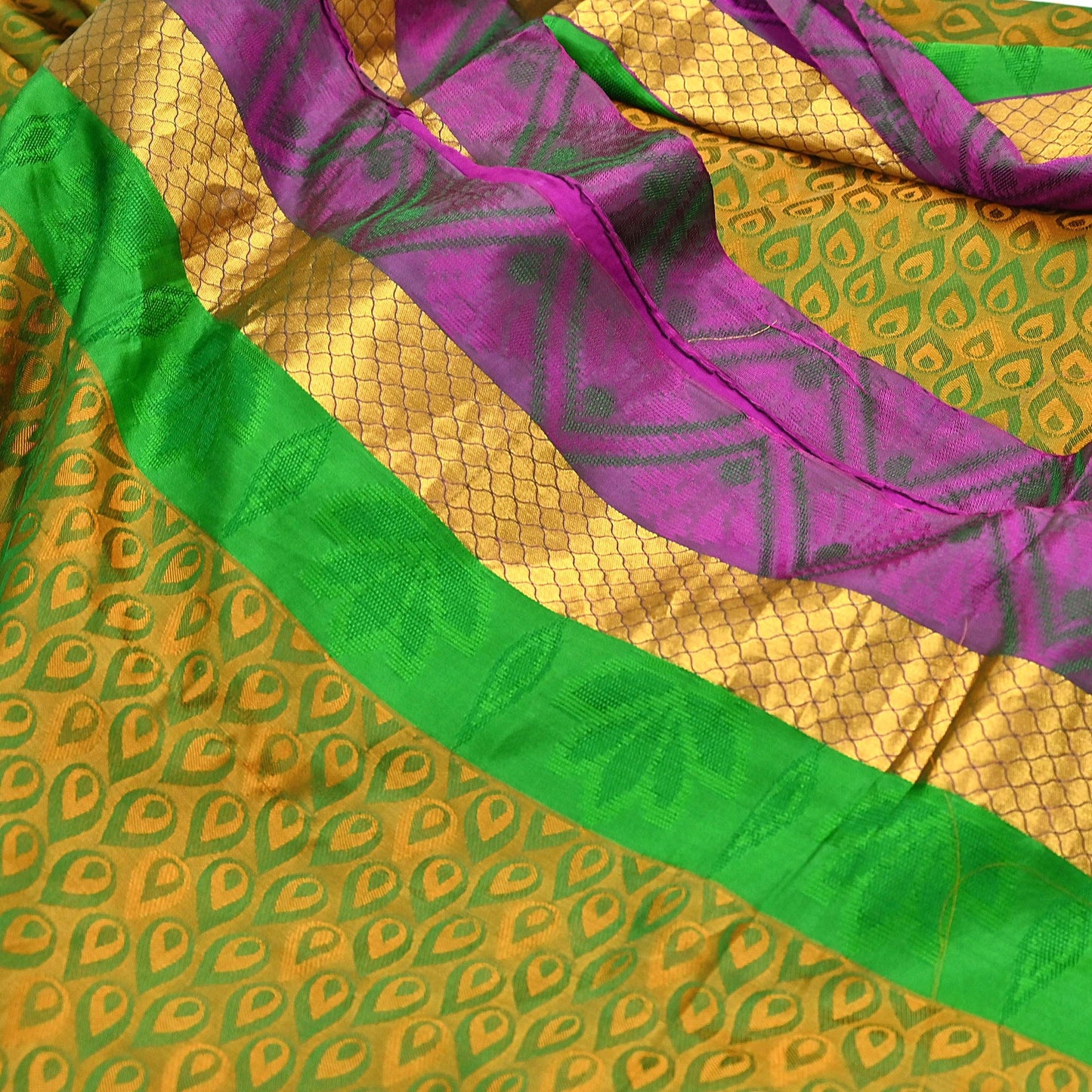 Indian Vintage Woven Kanjivaram Saree 100% Pure Silk Sari Zari 5Yard Floral Dress making Crafting Quilting Upcycle