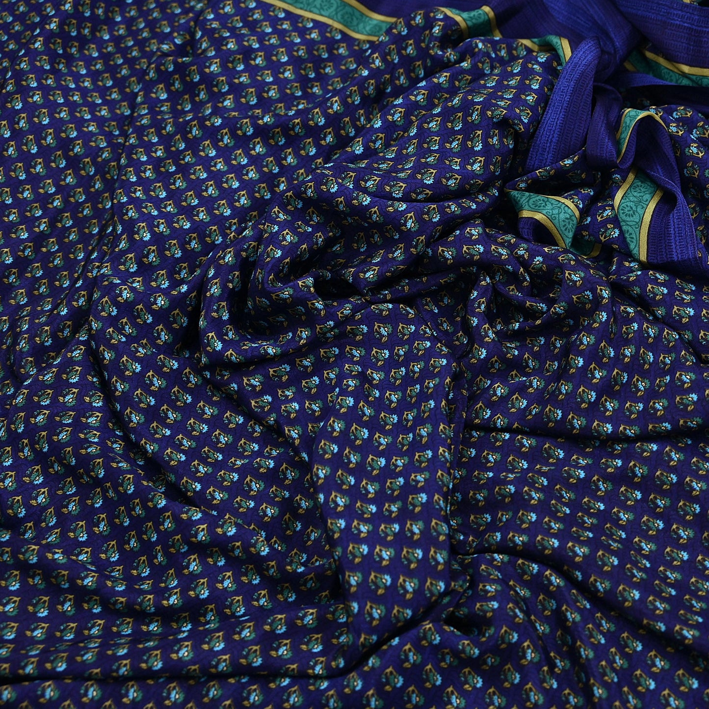 Indian Vintage Blue Moss Crepe Saree Printed Floral Sari Fabric 6 Yards Soft Craft Fabric for Sewing, Dressmaking, Quilting,Upcycling