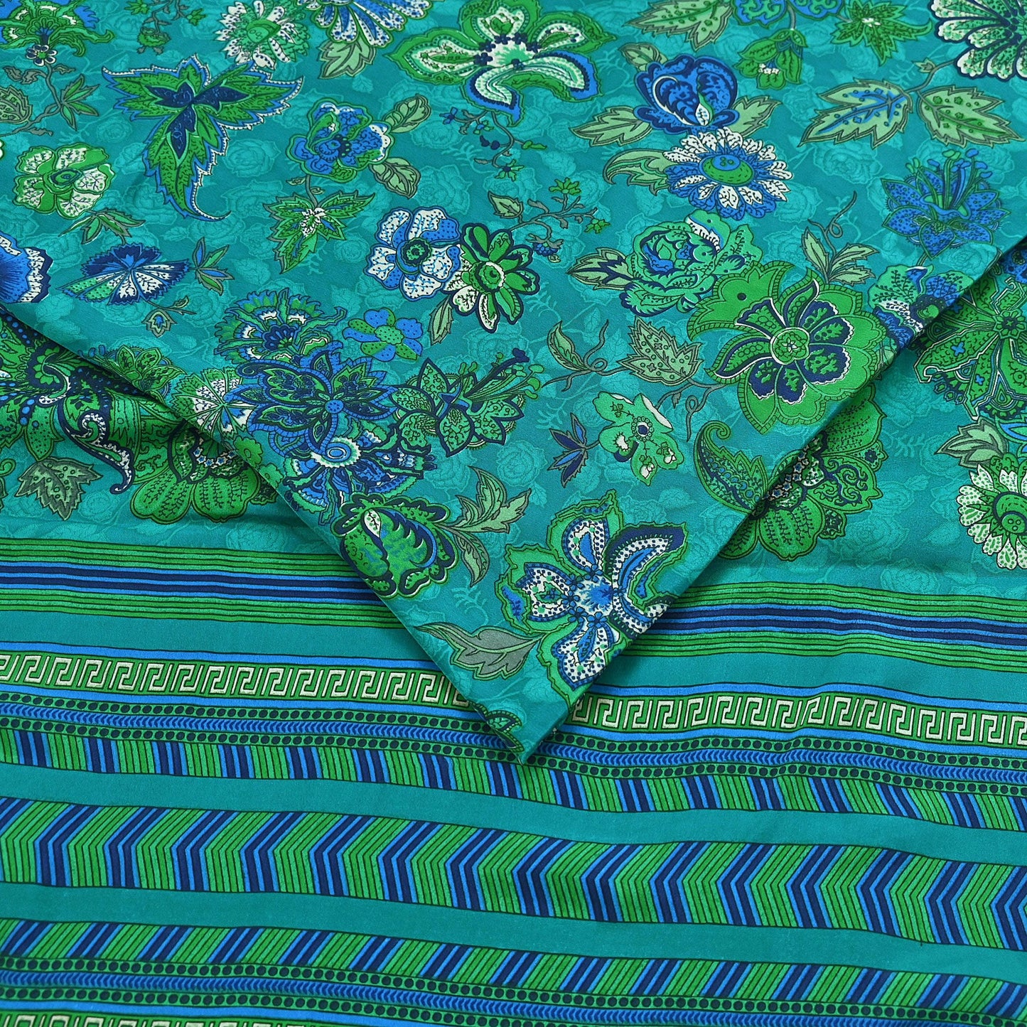 Indian Vintage Green Moss Crepe Saree Printed Floral Sari Fabric 5 Yards Soft Craft Fabric for Sewing, Dressmaking, Quilting,Upcycling