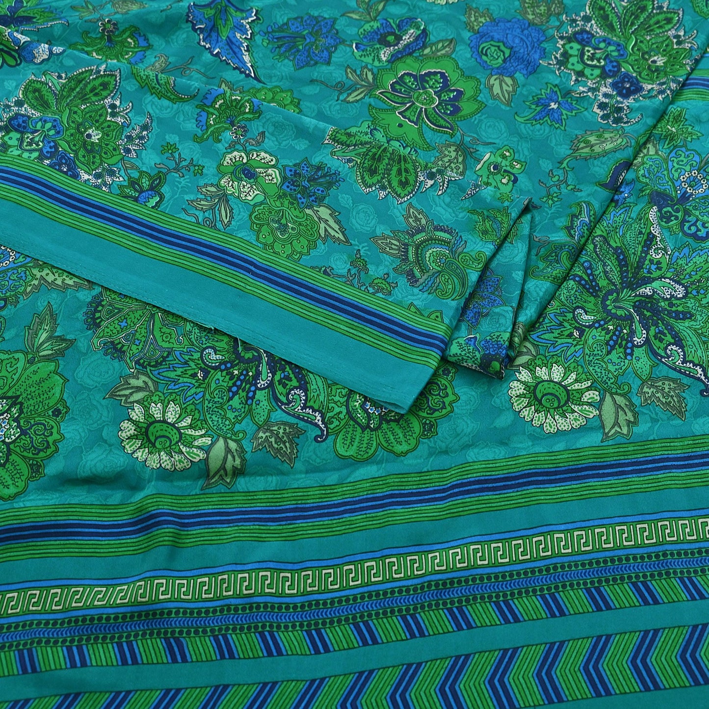 Indian Vintage Green Moss Crepe Saree Printed Floral Sari Fabric 5 Yards Soft Craft Fabric for Sewing, Dressmaking, Quilting,Upcycling