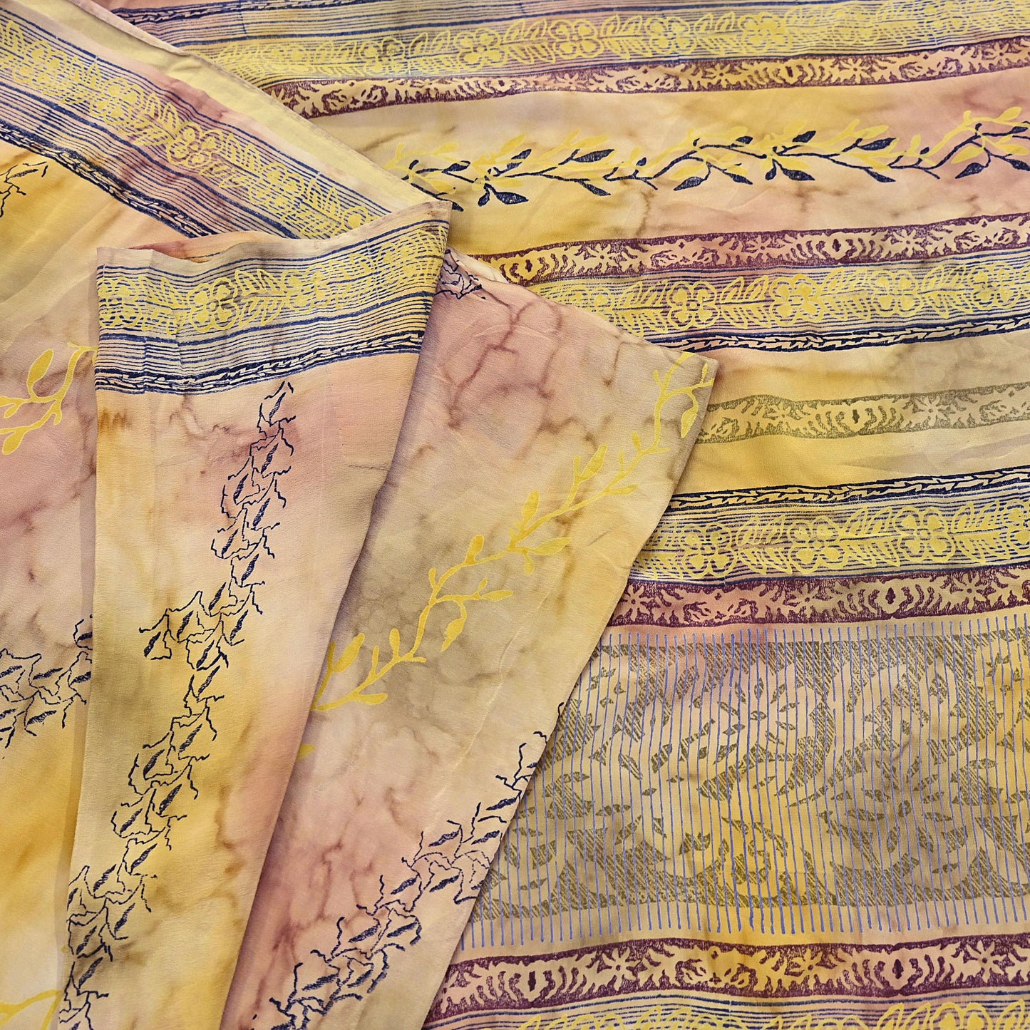 Indian Vintage Sari Ivory & Yellow Pure Crepe Silk Printed Saree 5yard Sewing Quilting Floral Soft Craft Fabric Wrap