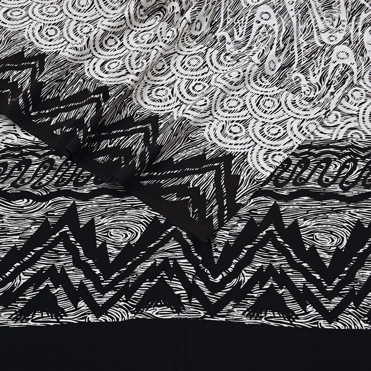 Indian Vintage Black & white Pure Crepe Silk Saree Abstrct Print 5 Yards Soft Sewing Fabric for Dressmaking, Quilting, Crafting Upcycling