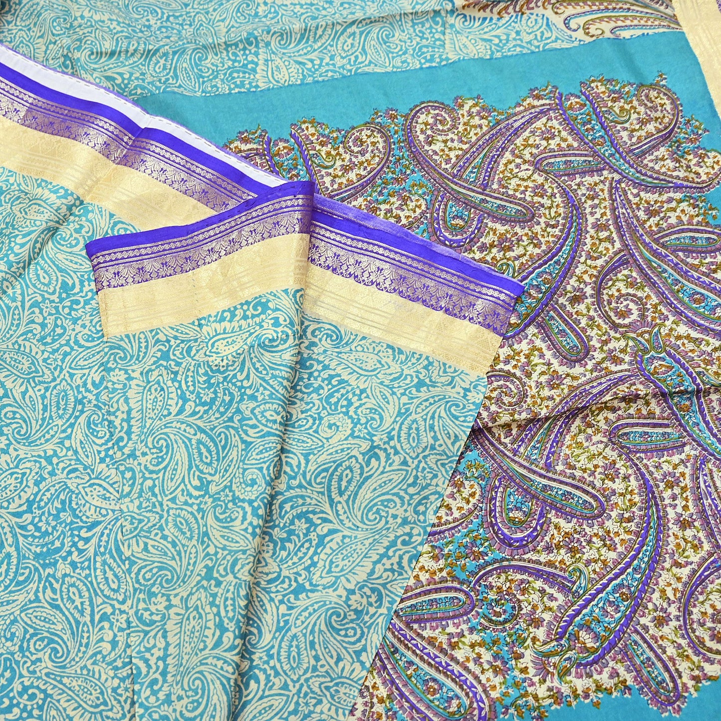 Vintage Green & Ivory Pure Silk Saree Indian Printed Silk Fabric 5 Yards Boho Craft Material for Sewing, Quilting, Dressmaking, Upcycling