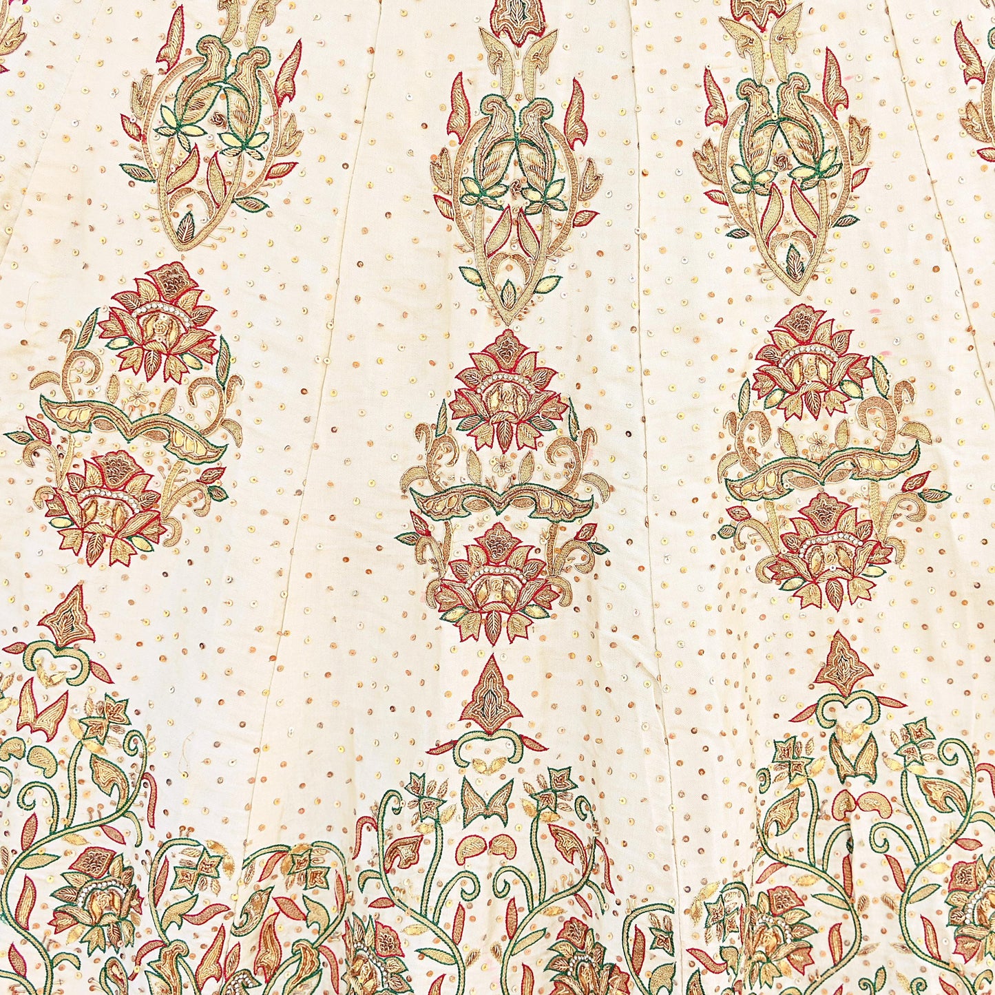 Indian Pre-owned Ivory Pure Satin Silk Hand Embroidered Ritu Kumar Designer Lehenga/Skirt Ethnic Bollywood Party Wear