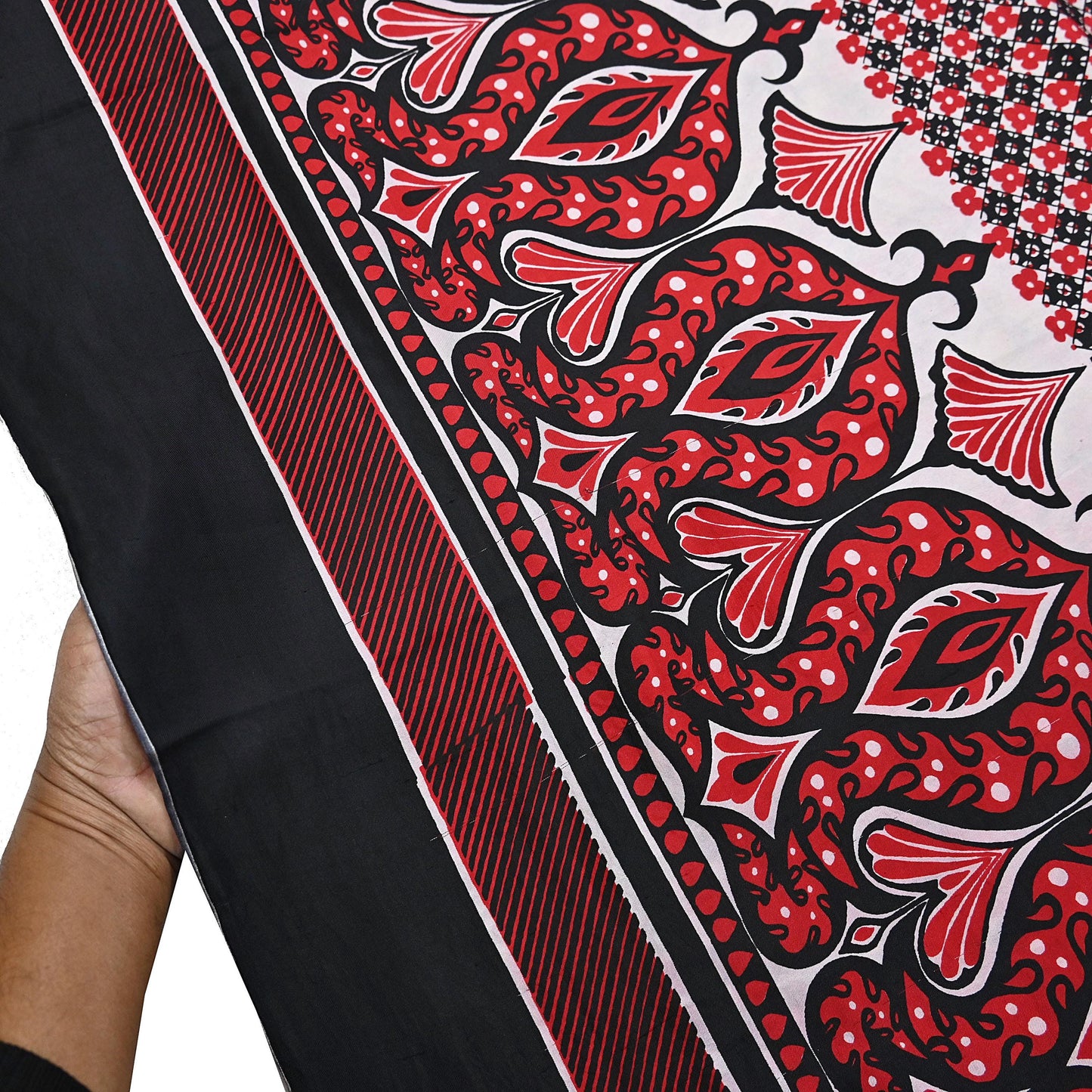 Indian Vintage Sari Black & red 100% Pure Silk Printed Sarees 5yd Craft Fabric Sewing Soft Dress Making Floral Quilting Crafting Upcycle