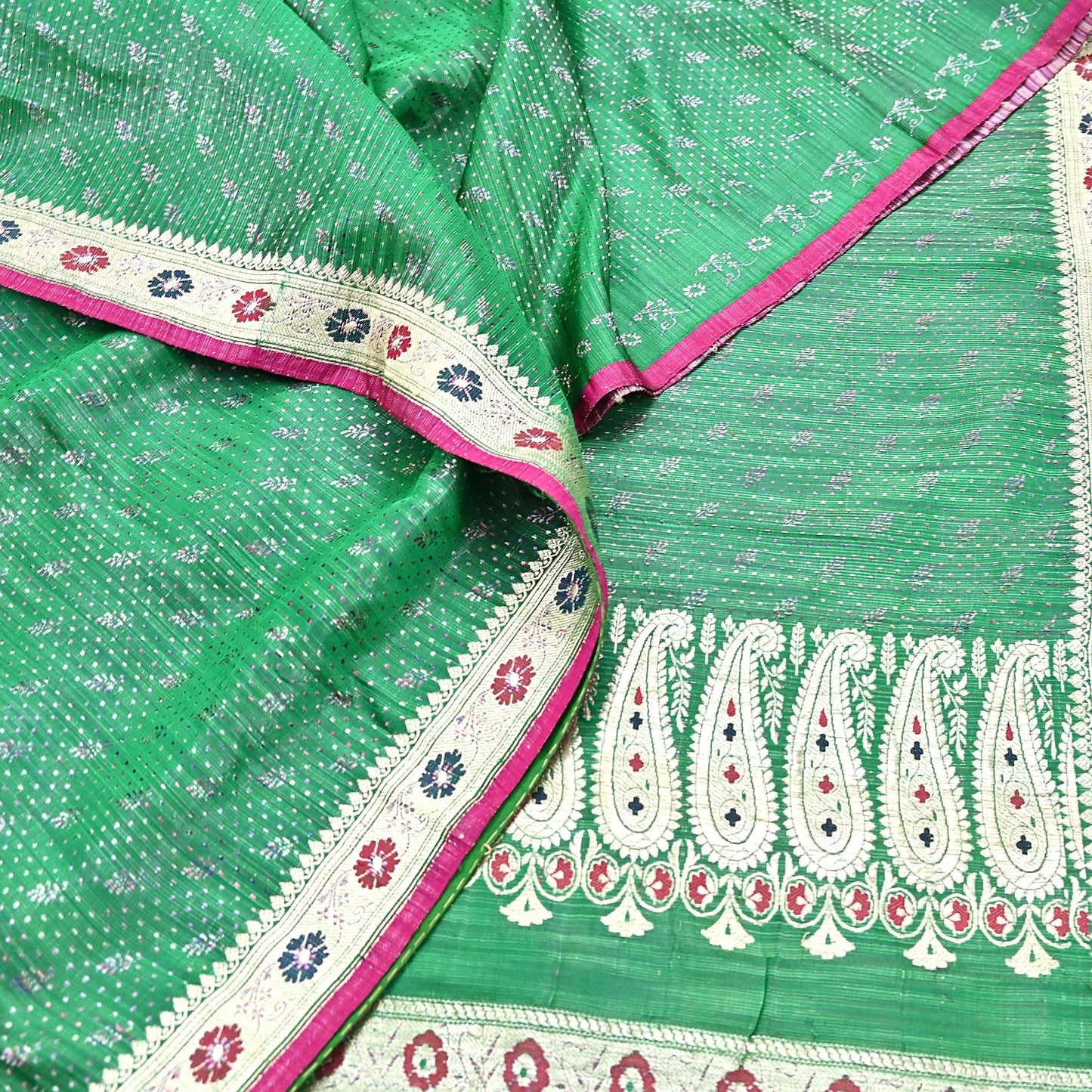 Indian Vintage Sari Green Heavy Pure Silk Woven Banarasi Brocade Saree Fabric 5Yd Ethnic Dress making Crafting Bollywood Zari