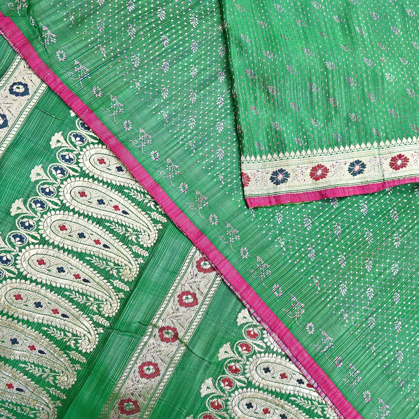 Indian Vintage Sari Green Heavy Pure Silk Woven Banarasi Brocade Saree Fabric 5Yd Ethnic Dress making Crafting Bollywood Zari