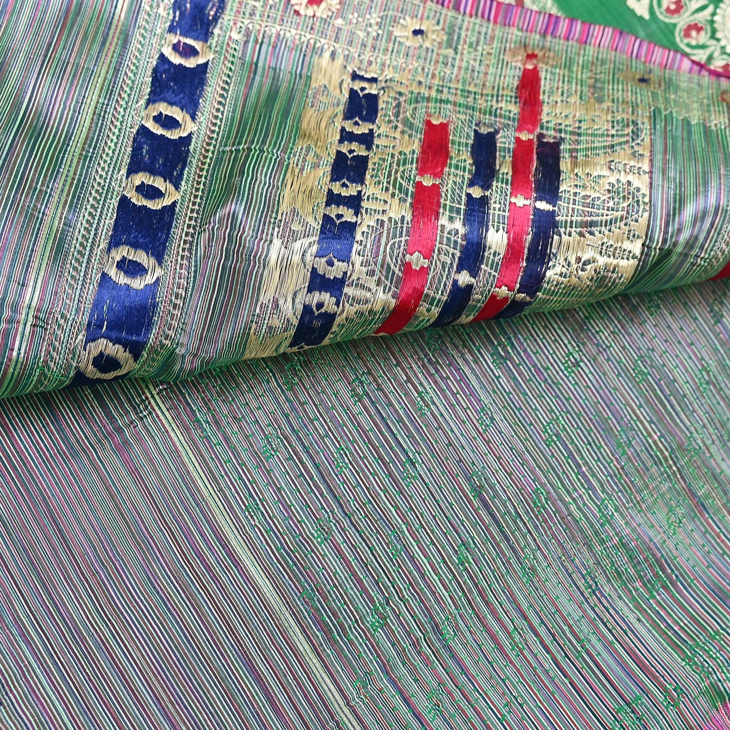 Indian Vintage Sari Green Heavy Pure Silk Woven Banarasi Brocade Saree Fabric 5Yd Ethnic Dress making Crafting Bollywood Zari