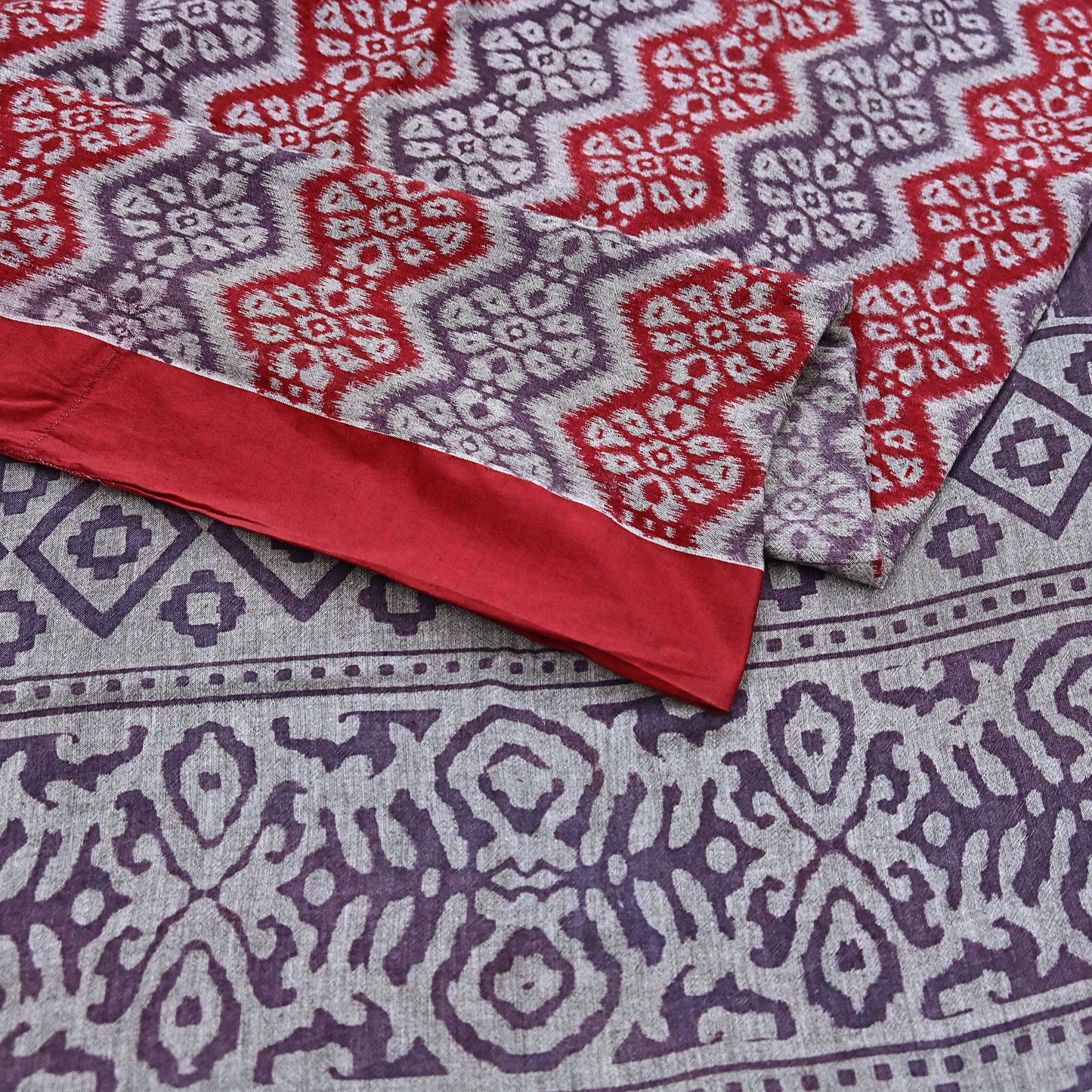 Indian Vintage Red, gray & purple Printed Pure Cotton Saree 5 Yards Soft Fabric for Sewing, Crafting, Quilting, Upcycling, Dressmaking, Boho