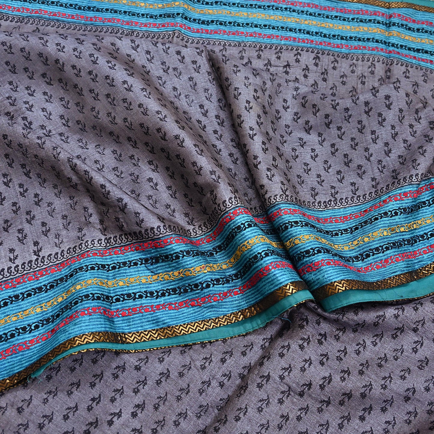 Indian Vintage Saree Gray Pure Khadi Silk Handloom Hand Beaded Sari Fabric 5yard Ethnic Dressmaking Crafting Upcycle Quilting