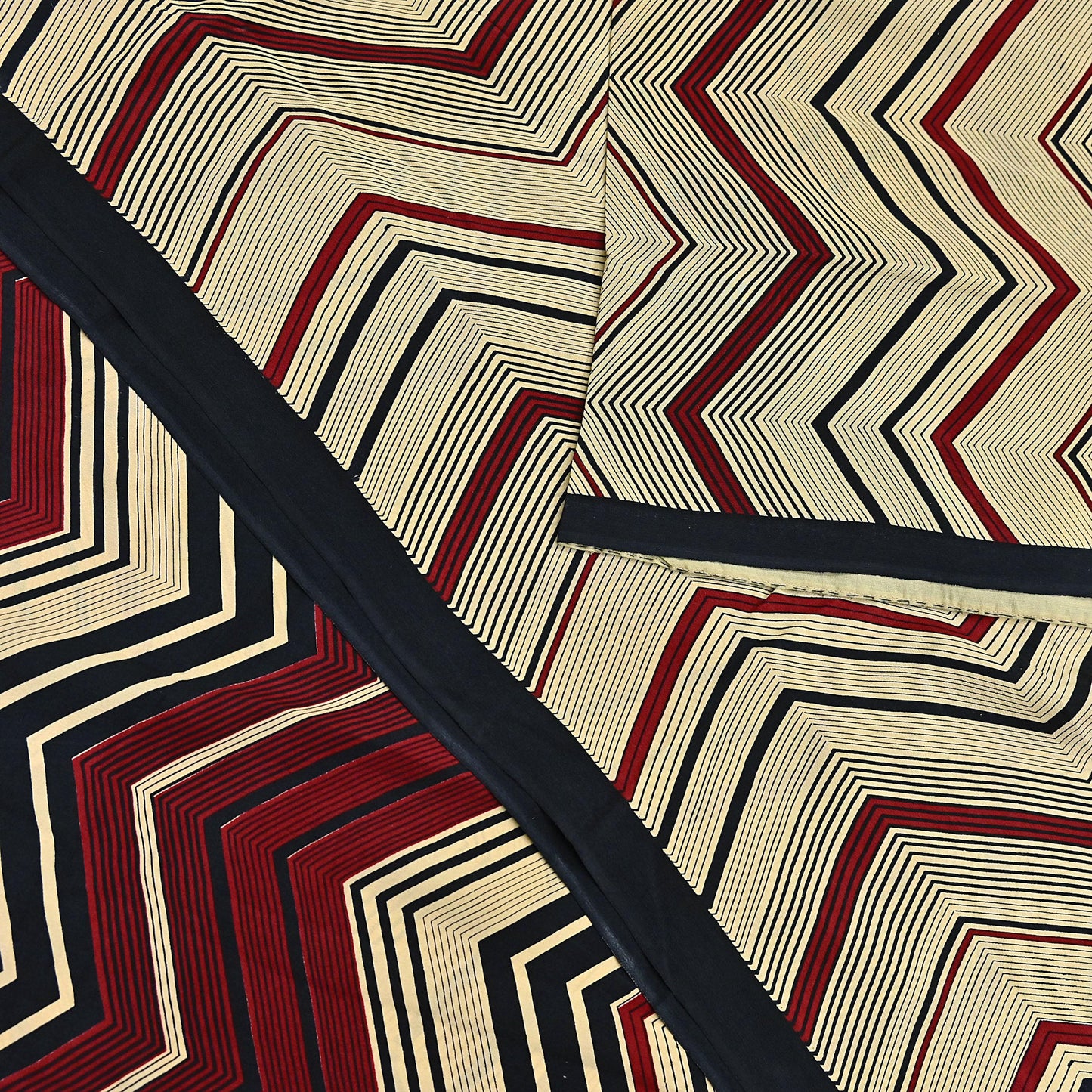 Indian Vintage Sari Beige & Black Pure Crepe Silk Printed Saree 5yard Sewing Floral Soft Craft Fabric Wrap Crafting Quilting Upcycle