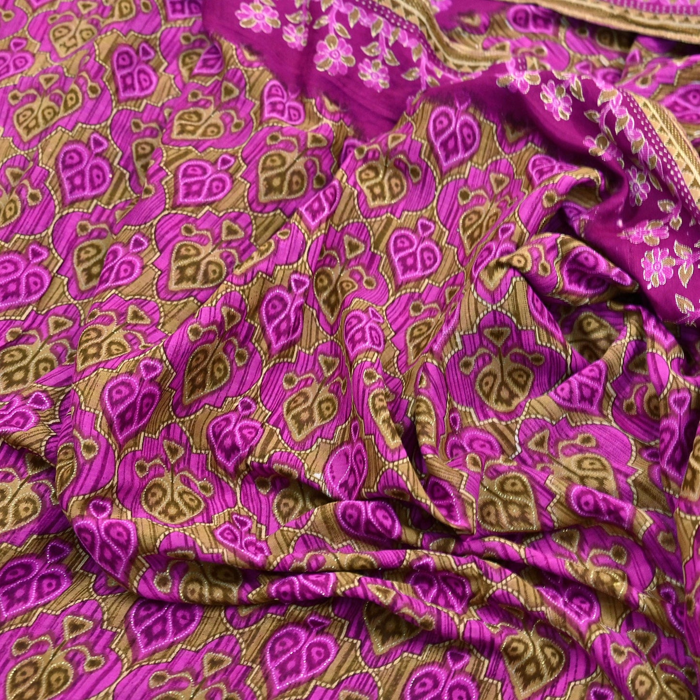 Indian Vintage Sari Green & Purple Pure Cotton Printed Sarees Craft Fabric Soft 5Yd Sarong Wrap Boho Fabric Kimono Quilting Crafting Upcycle
