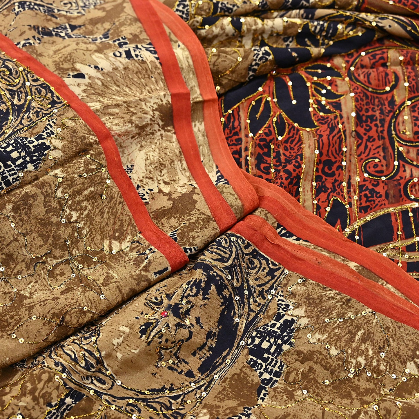 Indian Vintage Sari black & rusty Pure Crepe Silk Hand Embroidered Saree 6yd Sewing Floral Craft Sequins Dress making Crafting Quilting