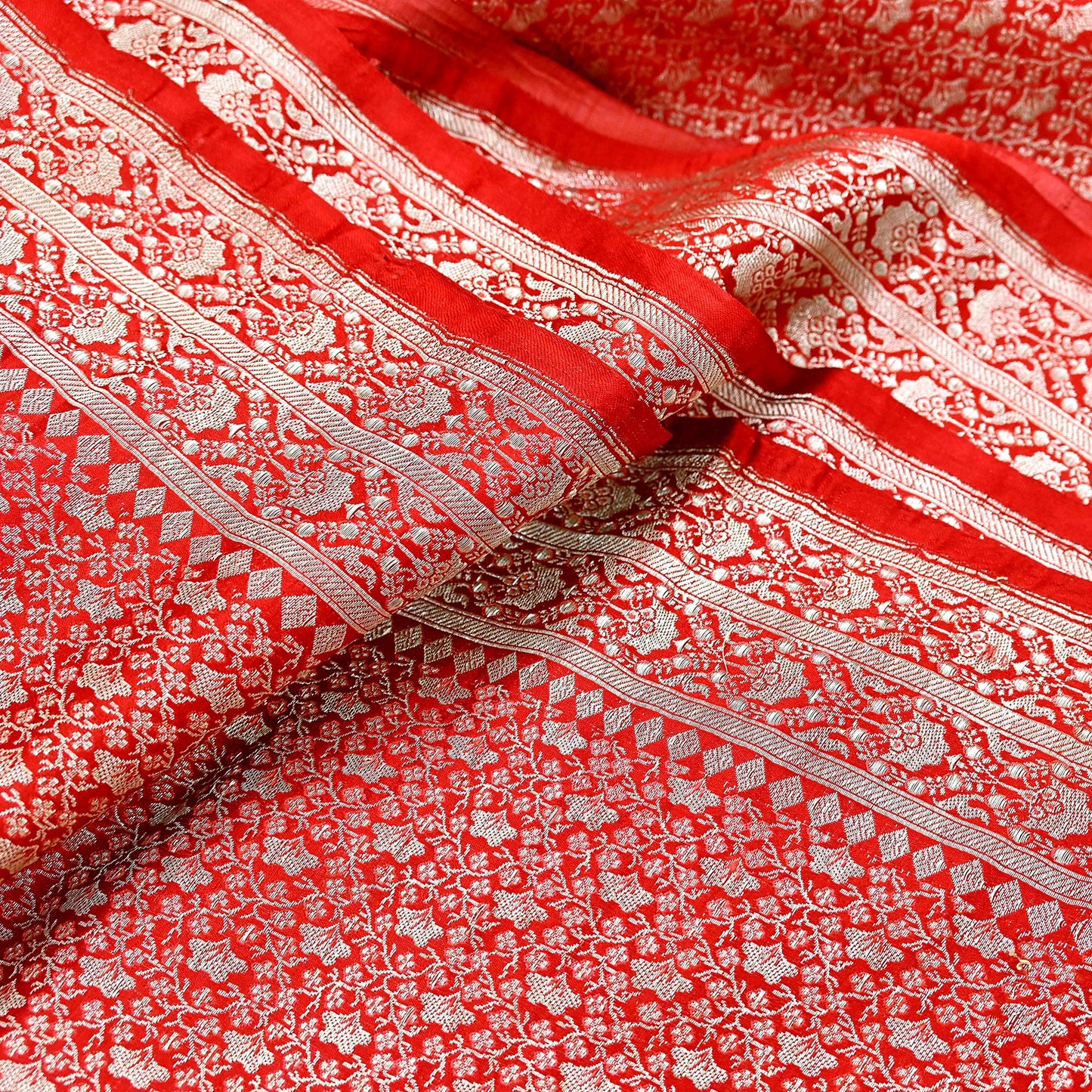 Indian Vintage Sari Hot Red Heavy Wedding Pure Satin Silk Woven Banarasi Brocade Saree Zari 5Yd Craft Fabric Ethnic Dress making Crafting