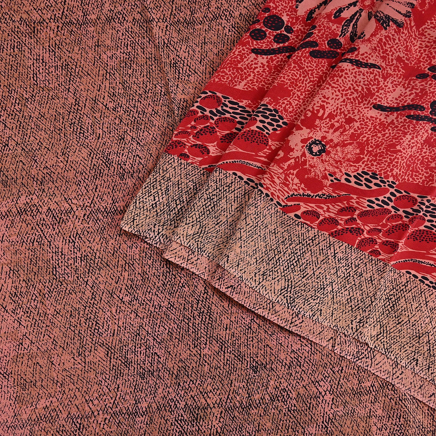 Indian Vintage Sari Black, peach & Red Pure Crepe Silk Printed Saree 5yard Sewing Soft Craft Fabric Wrap