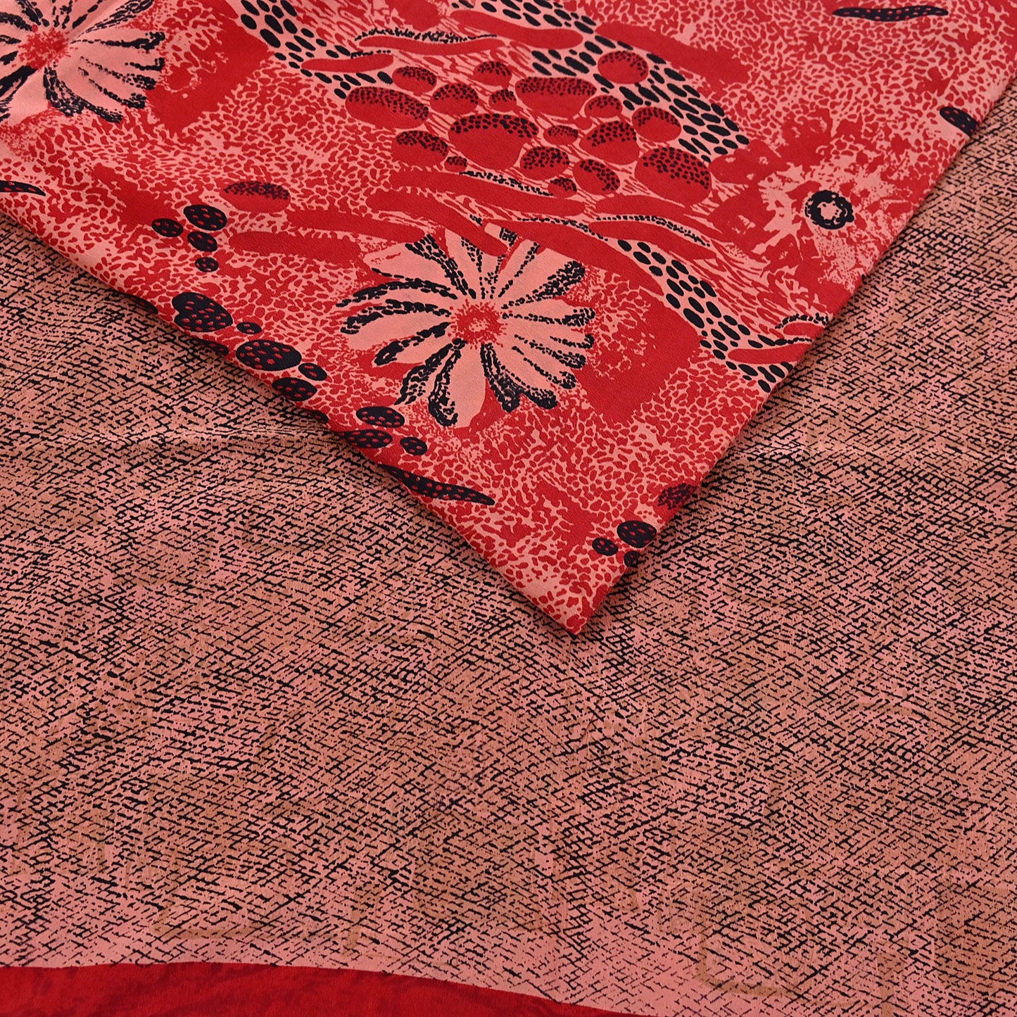 Indian Vintage Sari Black, peach & Red Pure Crepe Silk Printed Saree 5yard Sewing Soft Craft Fabric Wrap