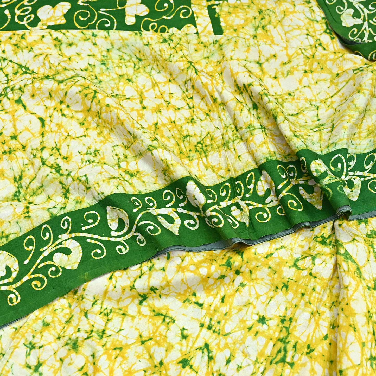 Indian Vintage Sarees Batik Printed 100% Pure Silk Sari Craft Fabric 5Yd Soft Sewing Sarong Wrap Boho Dress Making For Crafting Quilting