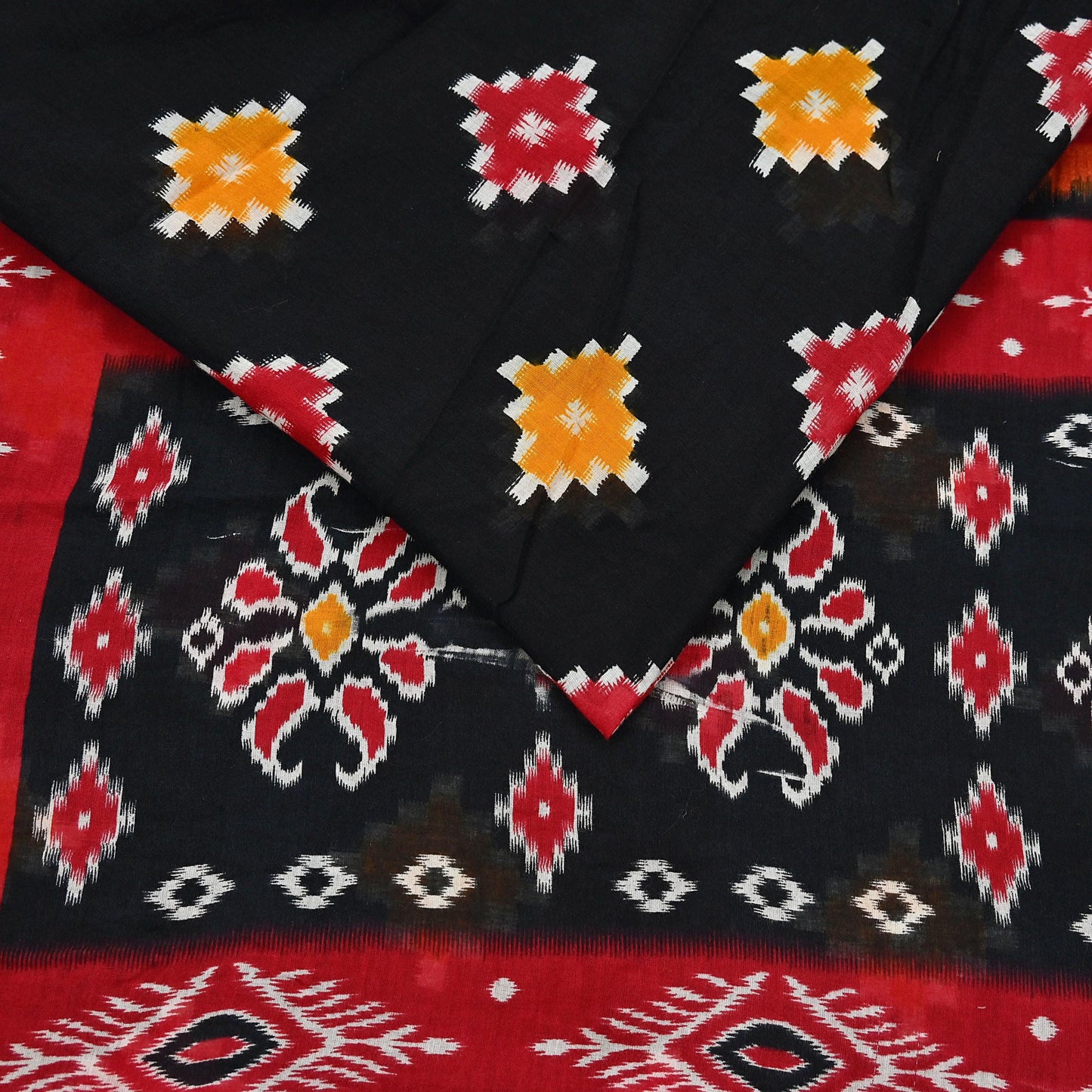 Indian Vintage Sari Black & Red Printed Pure Cotton Sarees Craft Fabric 5Yd Soft Sewing Sarong Wrap Boho Floral Quilting Dress making