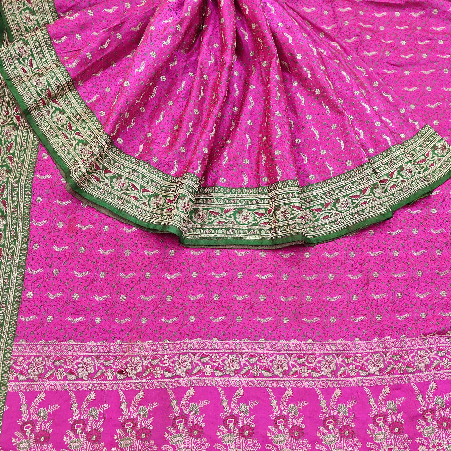 Indian Vintage Sari Heavy Pure Silk Woven Banarasi Brocade Saree Fabric 5Yd Ethnic Dress making Crafting Bollywood Dress Designing Zari