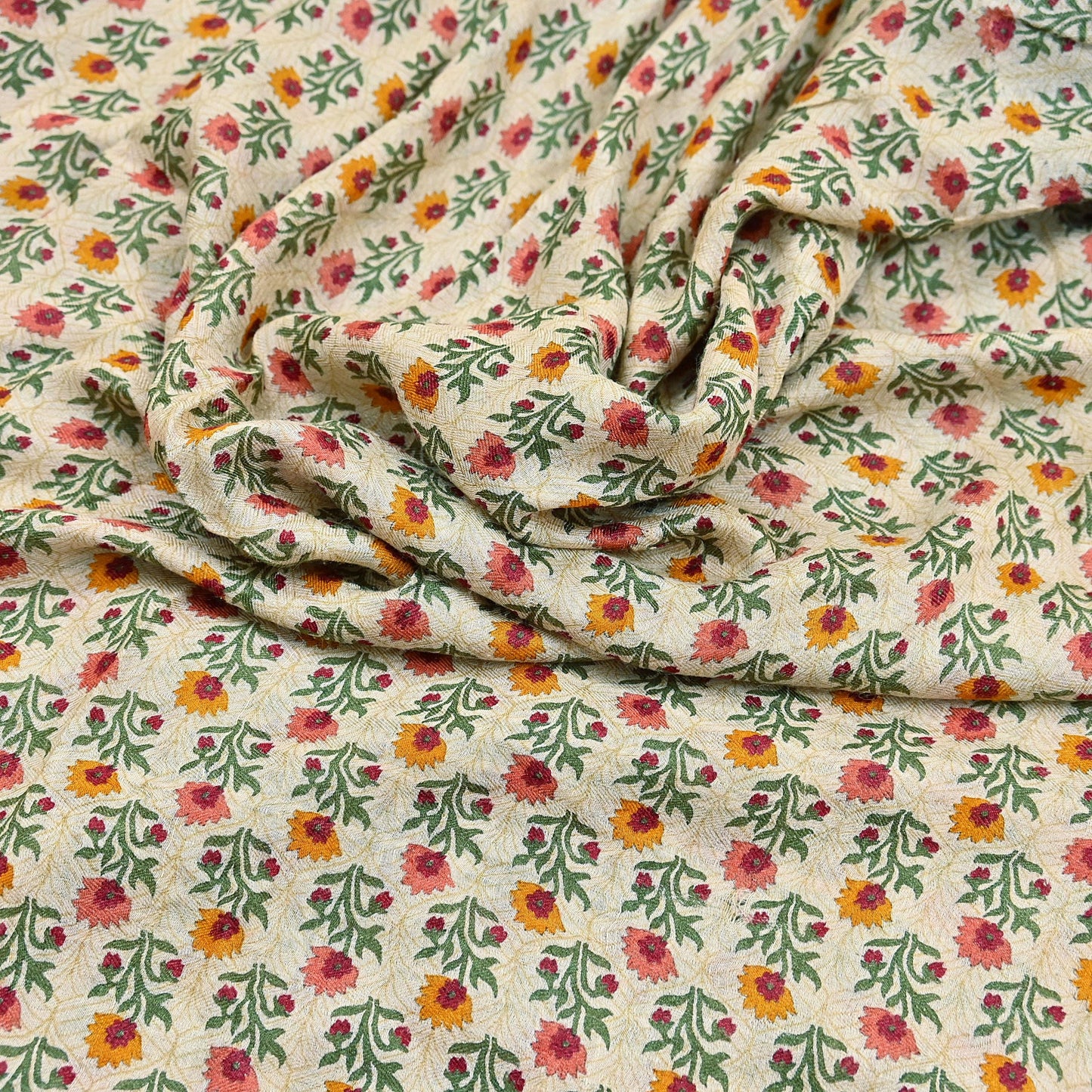Vintage Red Beige Wool Saree Indian Pure Woolen Woven Floral Fabric 5 Yard Soft Warm Craft Material for Winter Sewing & Dressmaking