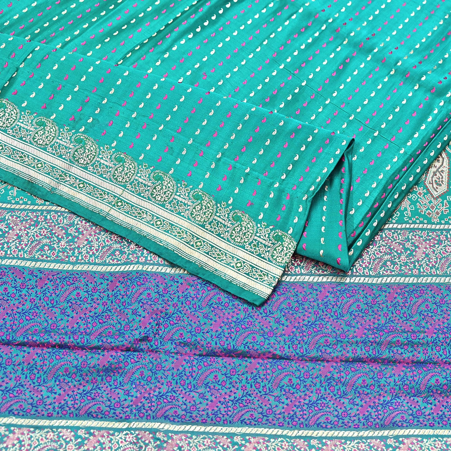 Indian Vintage Sari Green Heavy Pure Satin Silk Woven Banarasi Tanchoi Saree 5Yd Ethnic Craft Fabric Upcycle Bridal Heavy Sarees