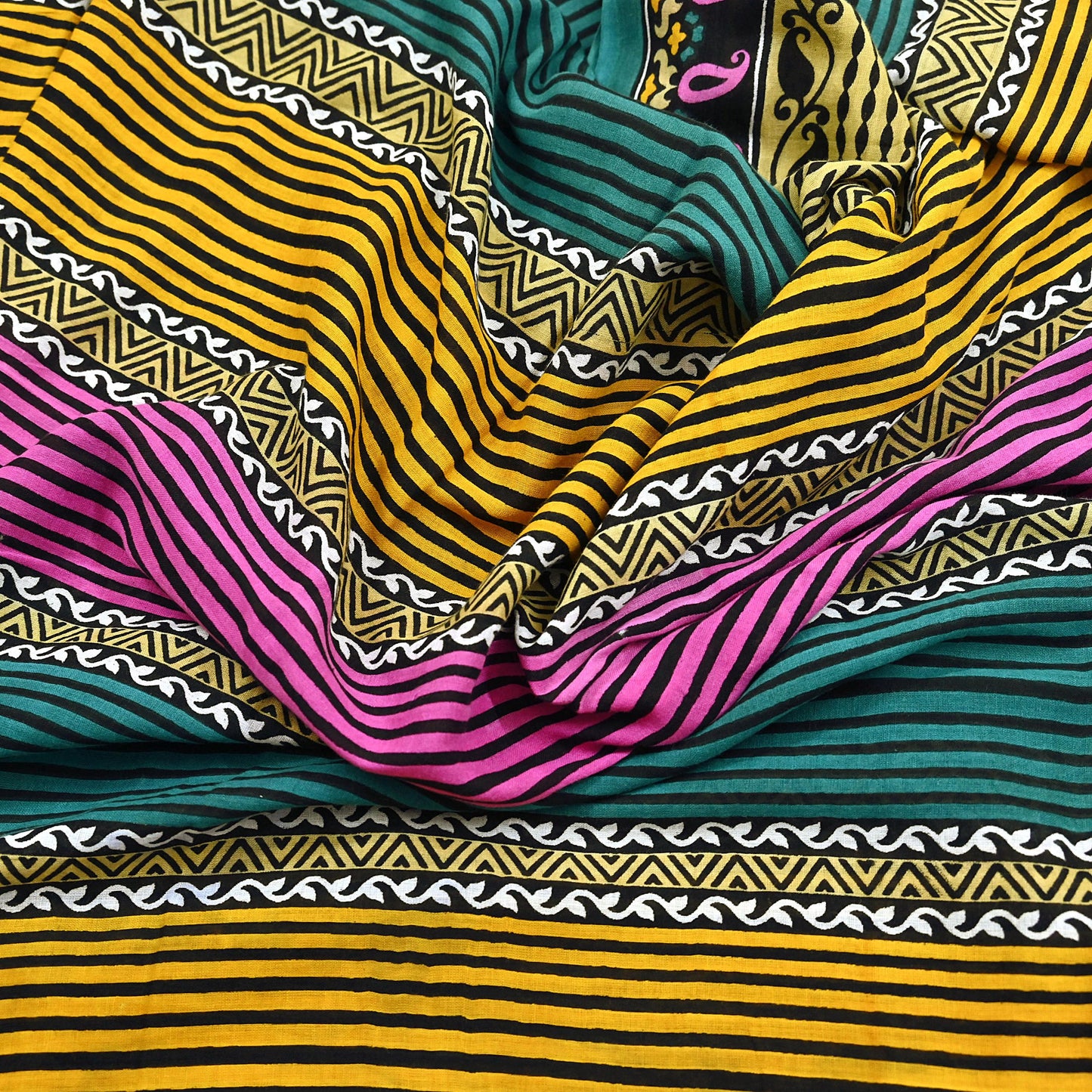 Indian Vintage Multi Saree Printed 100% Pure Cotton Sari Craft Fabric Soft 5Yd Sewing Sarong Wrap Boho Dress Making Quilting Crafting