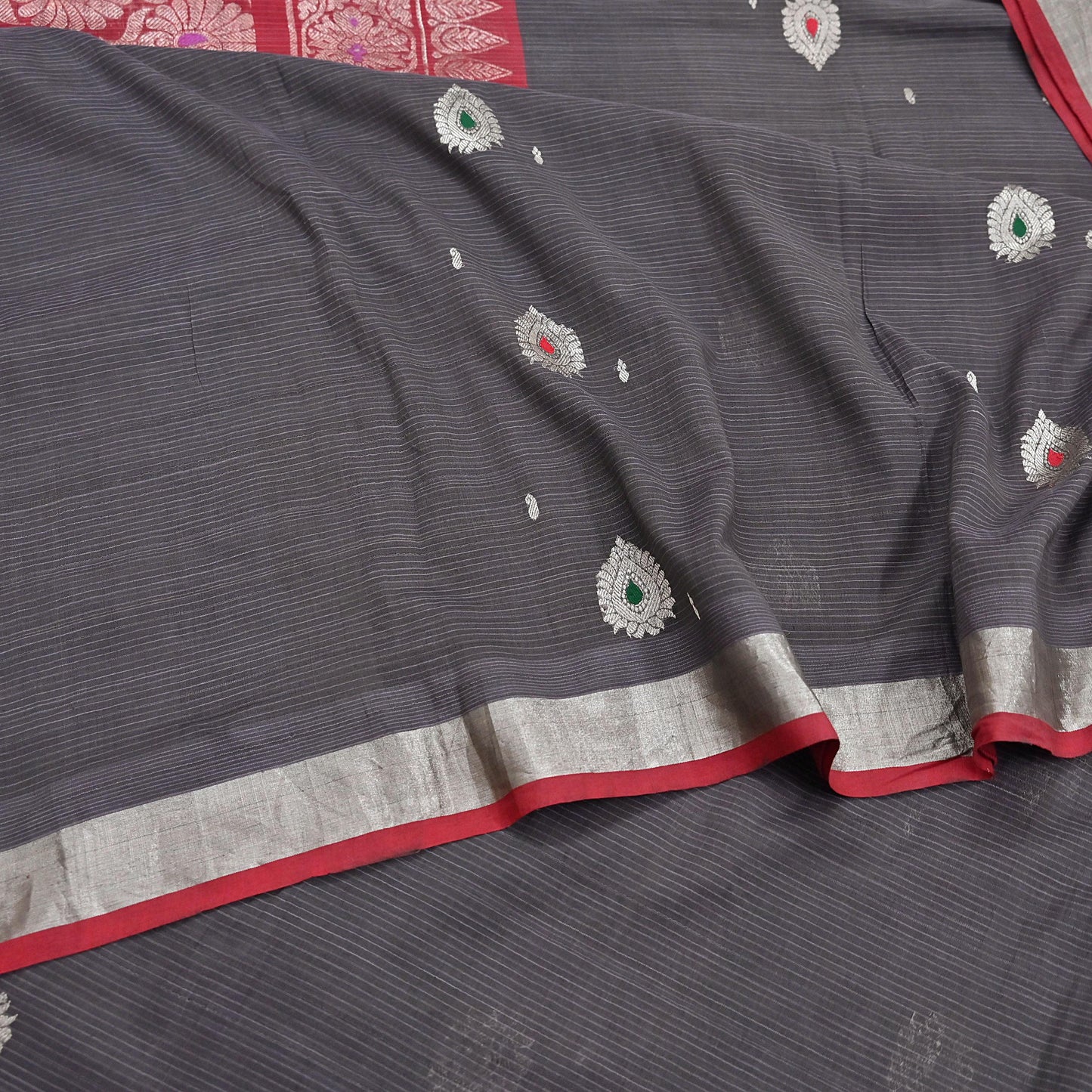 Indian Vintage Sari Red & Brown Pure Cotton Hand Woven Sarees Craft Fabric 5yd Ethnic Crafting Upcycle Quilting Dress Making Quilting Zari