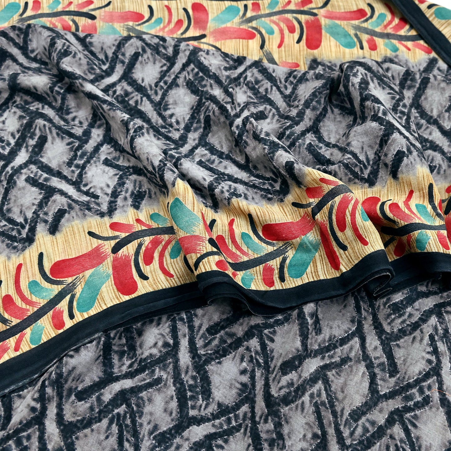 Indian Vintage Sari Gray & Black Printed 100% Pure Cotton Sarees Craft Fabric 5Yd Sewing Sarong Wrap Boho Floral Dress Making Crafting Soft