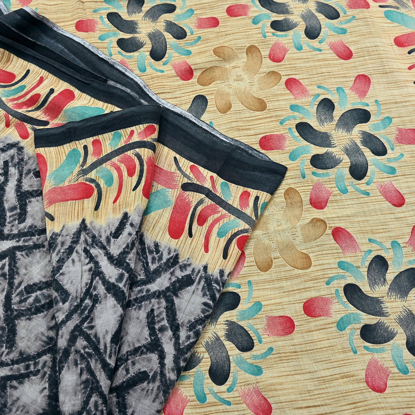 Indian Vintage Sari Gray & Black Printed 100% Pure Cotton Sarees Craft Fabric 5Yd Sewing Sarong Wrap Boho Floral Dress Making Crafting Soft