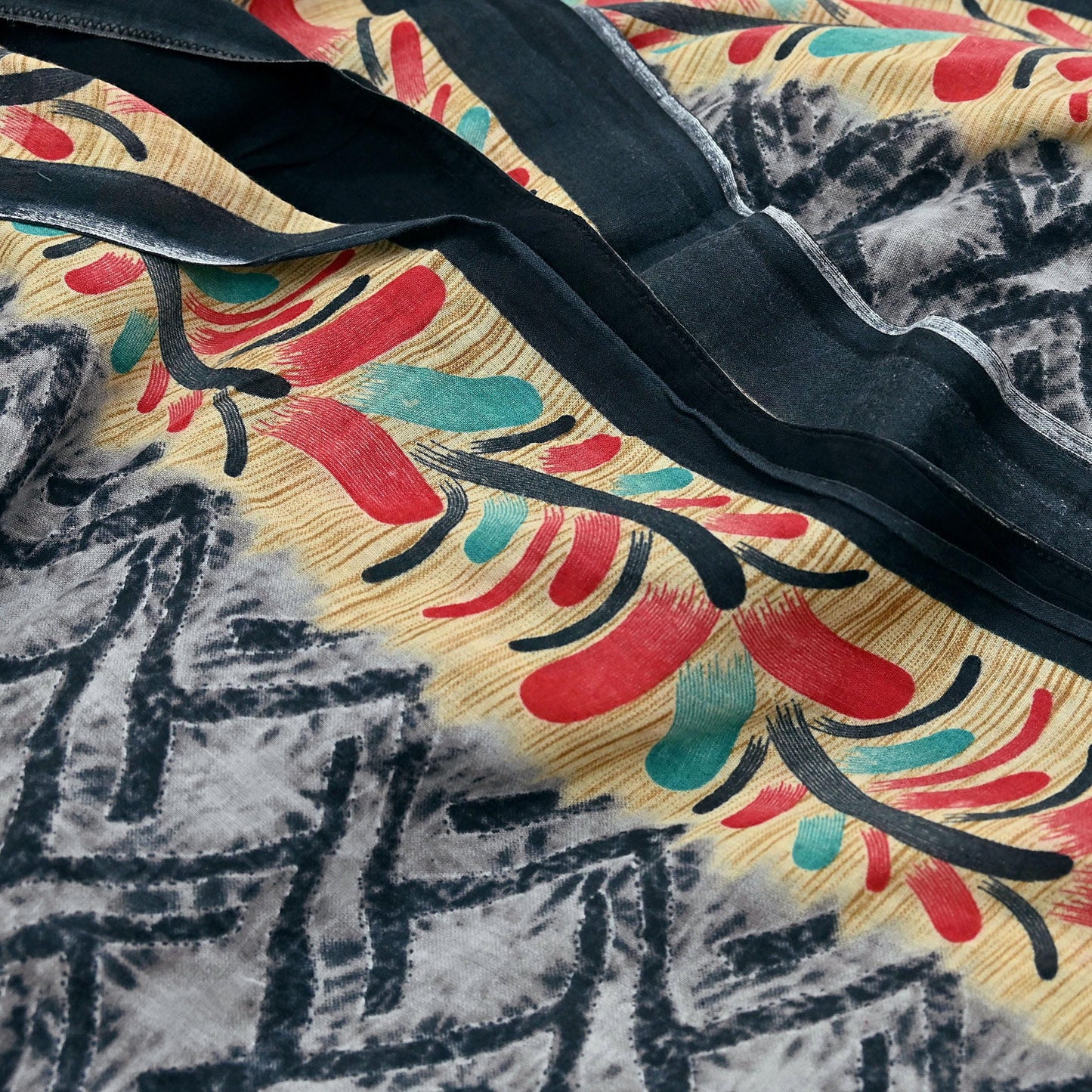 Indian Vintage Sari Gray & Black Printed 100% Pure Cotton Sarees Craft Fabric 5Yd Sewing Sarong Wrap Boho Floral Dress Making Crafting Soft