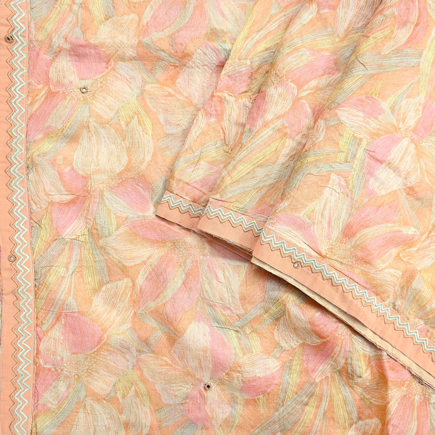 Indian Vintage Sari Peach & beige Pure Silk Hand Embroidered Sarees 5Yd Craft Fabric Sewing soft Quilting Crafting Ethnic Bollywood sarees