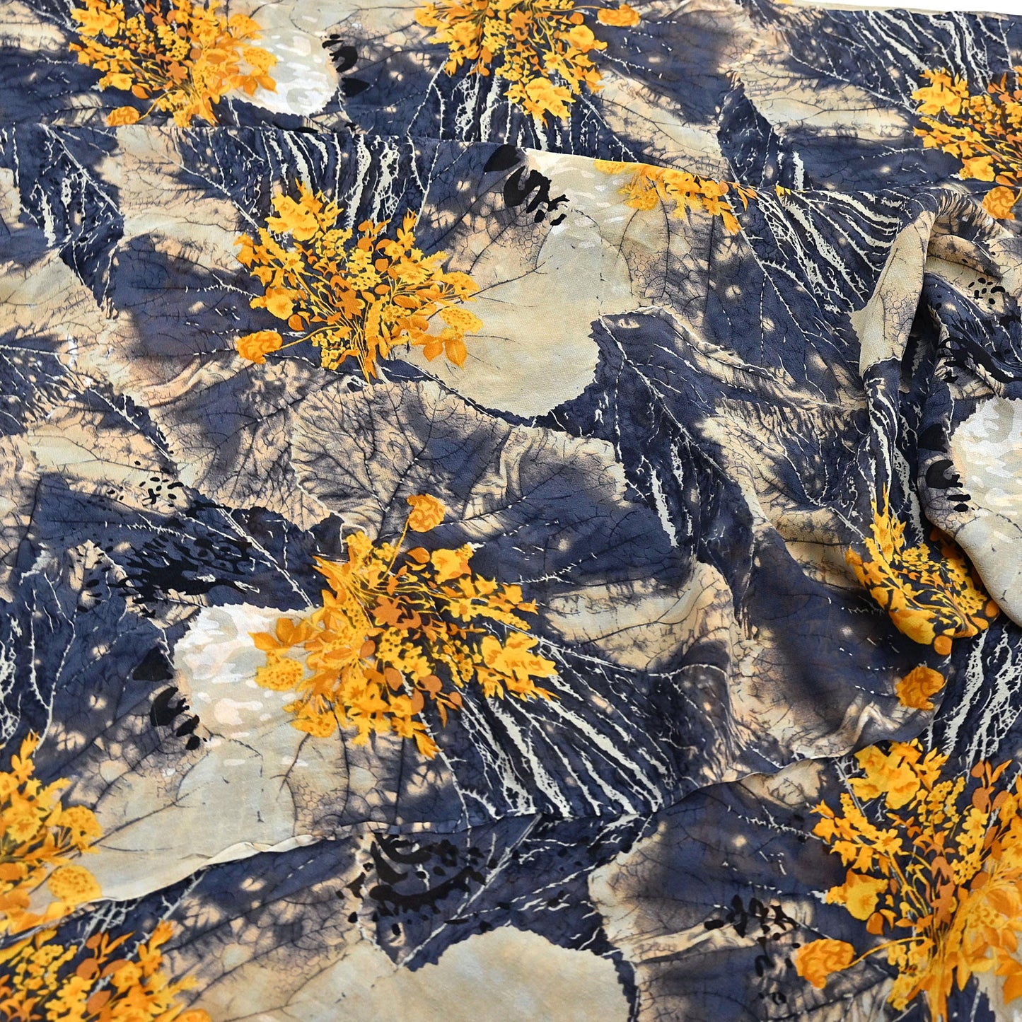 Women Vintage Sari Gray & Beige Pure Georgette Silk Printed Saree Craft Fabric Sewing 5Yard Soft Light Dress Making  Dress making Crafting