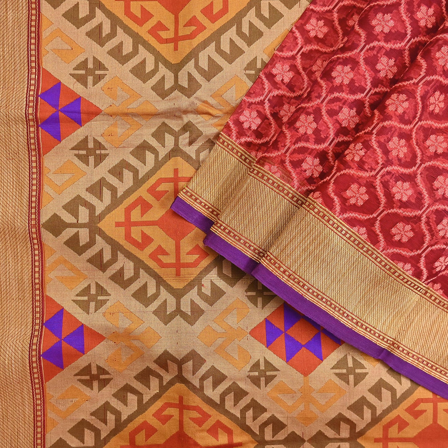 Indian Vintage Sarees Red Pure Organza Silk Hand Woven Sari 5yd Ethnic Floral Craft Fabric Dress making Upcycle Crafting Quilting Zari