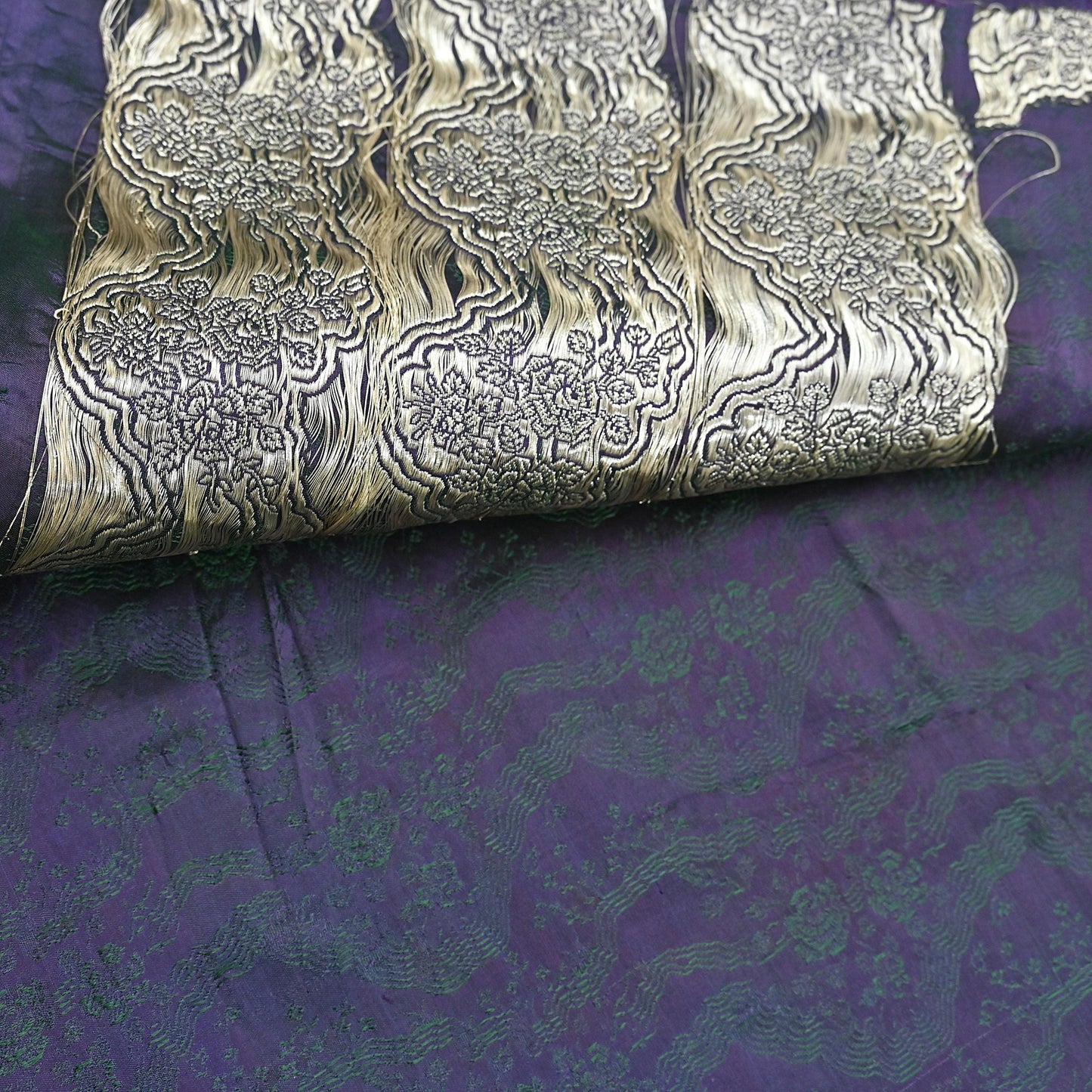 Indian Vintage Bottle Green Heavy Wedding Saree Pure Satin Silk Woven Banarasi Brocade Sari Craft Fabric Zari 5Yd Dress Making Crafting used