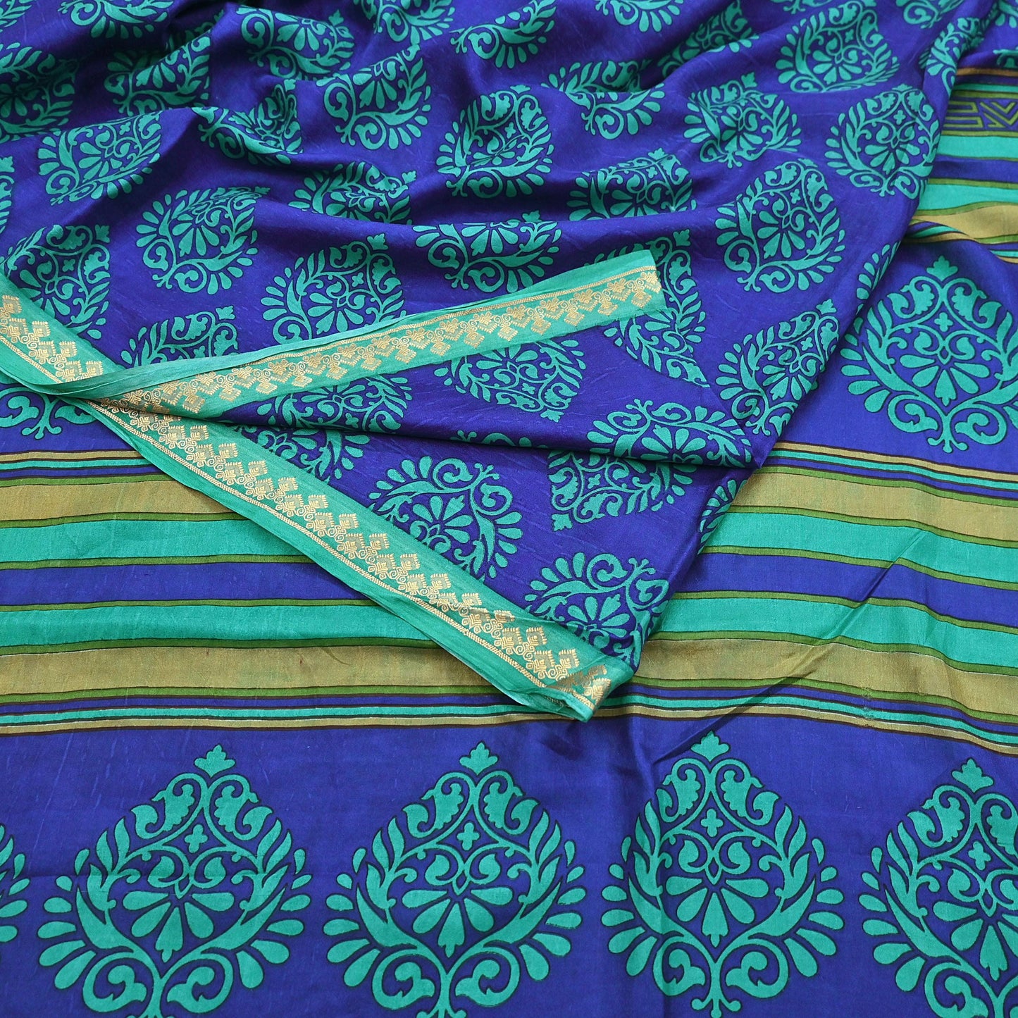 Vintage Blue & green Pure Silk Saree Indian Printed Silk Fabric 6 Yards Boho Craft Material for Sewing, Quilting, Dressmaking, Upcycling